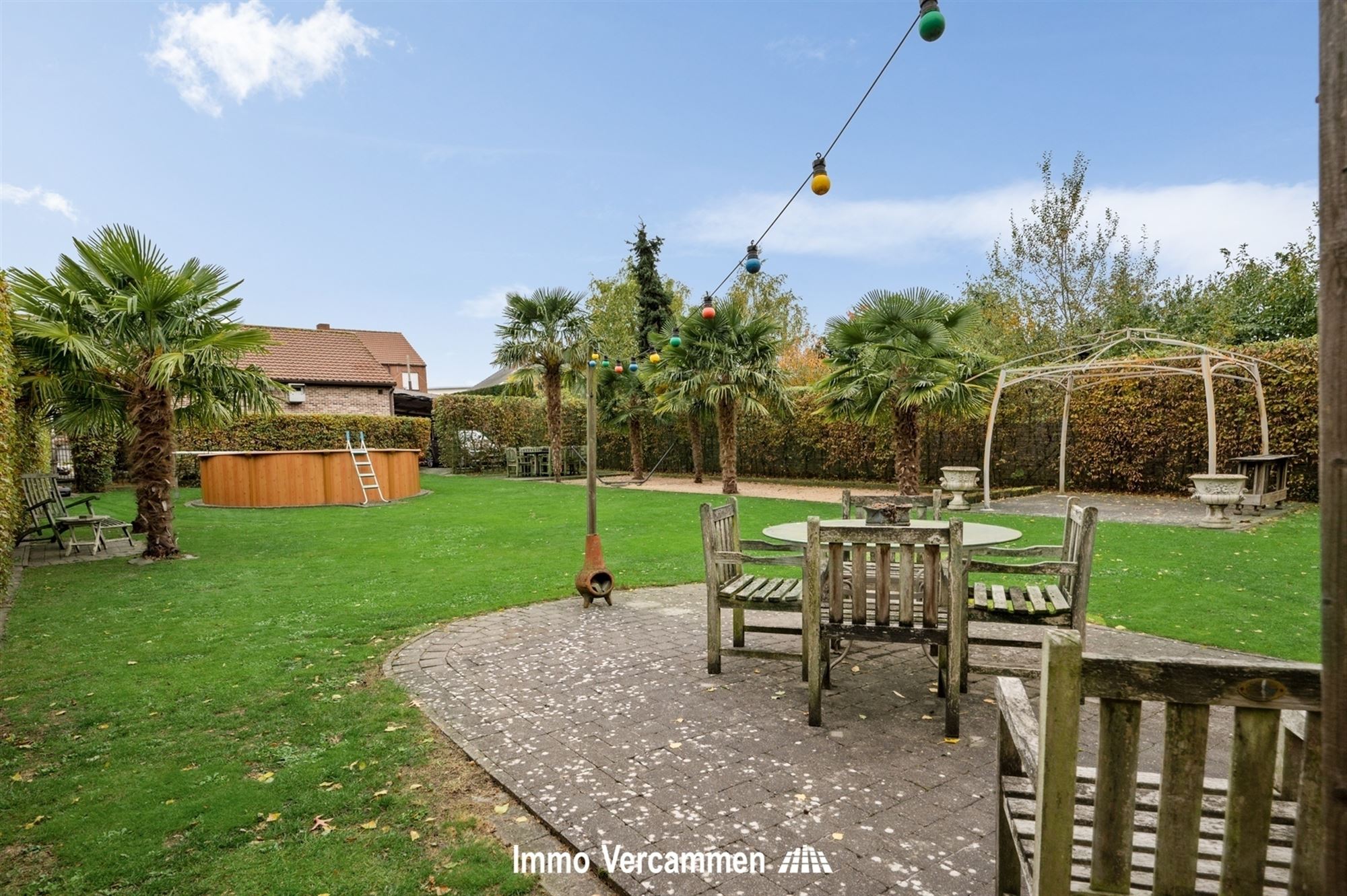 Verrassend ruime woning met atelier, gunstig gelegen te Duffel