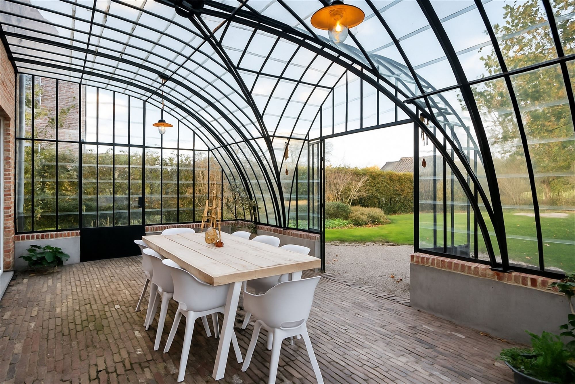 Prachtige, recente 4-slaapkamer villa in Heist-op-den-Berg