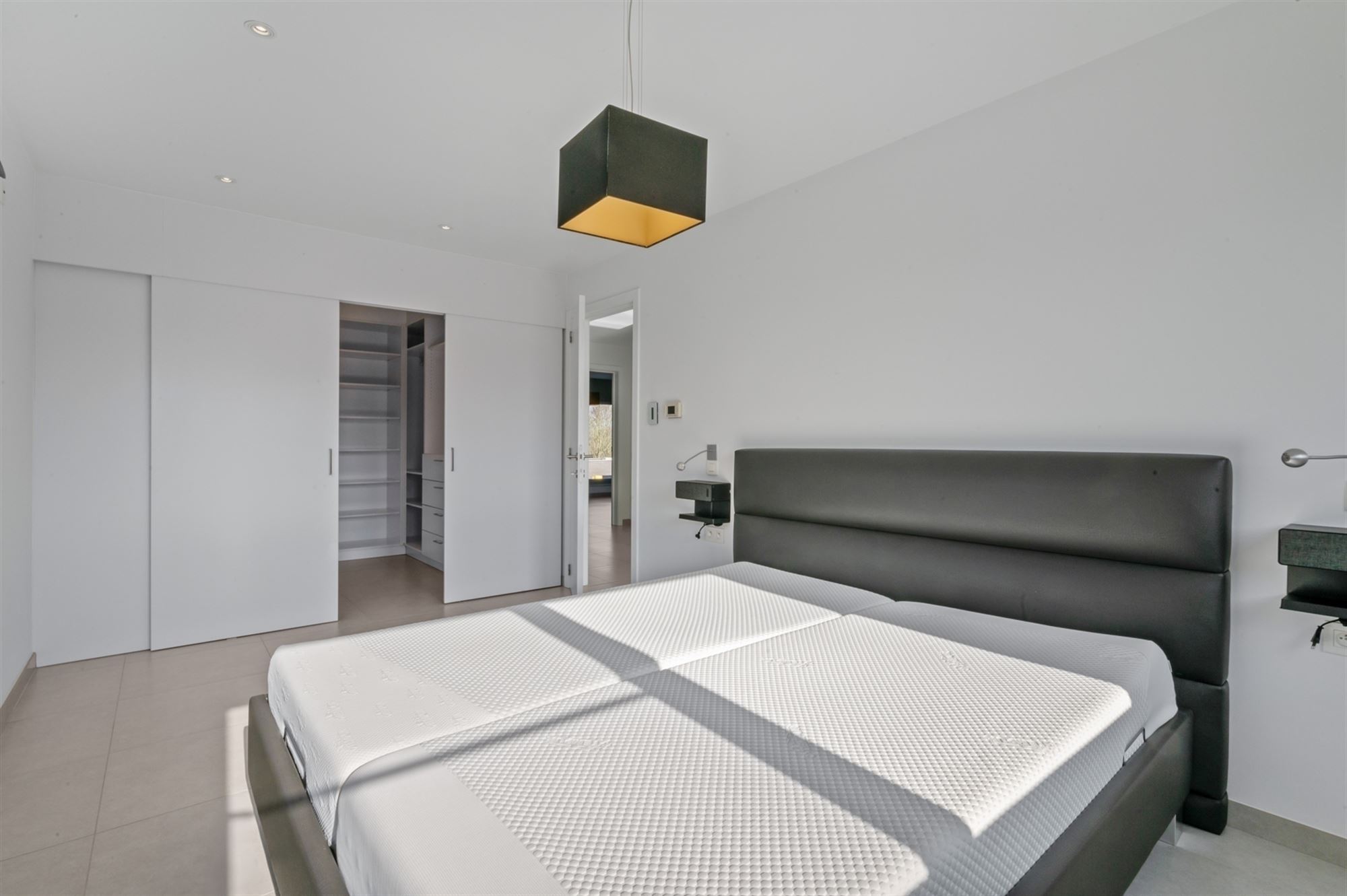 Recente, hoogwaardig afgewerkte villa te Putte