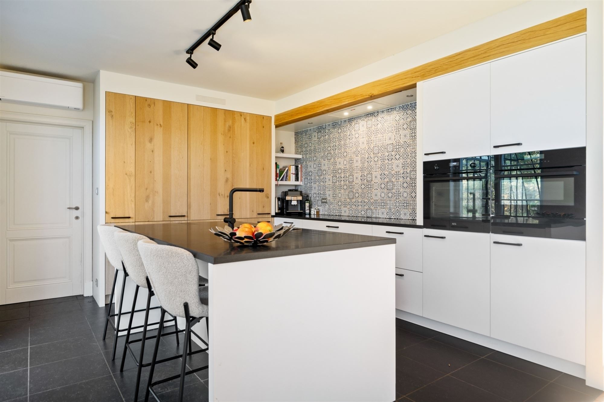 Prachtige, recente 4-slaapkamer villa in Heist-op-den-Berg