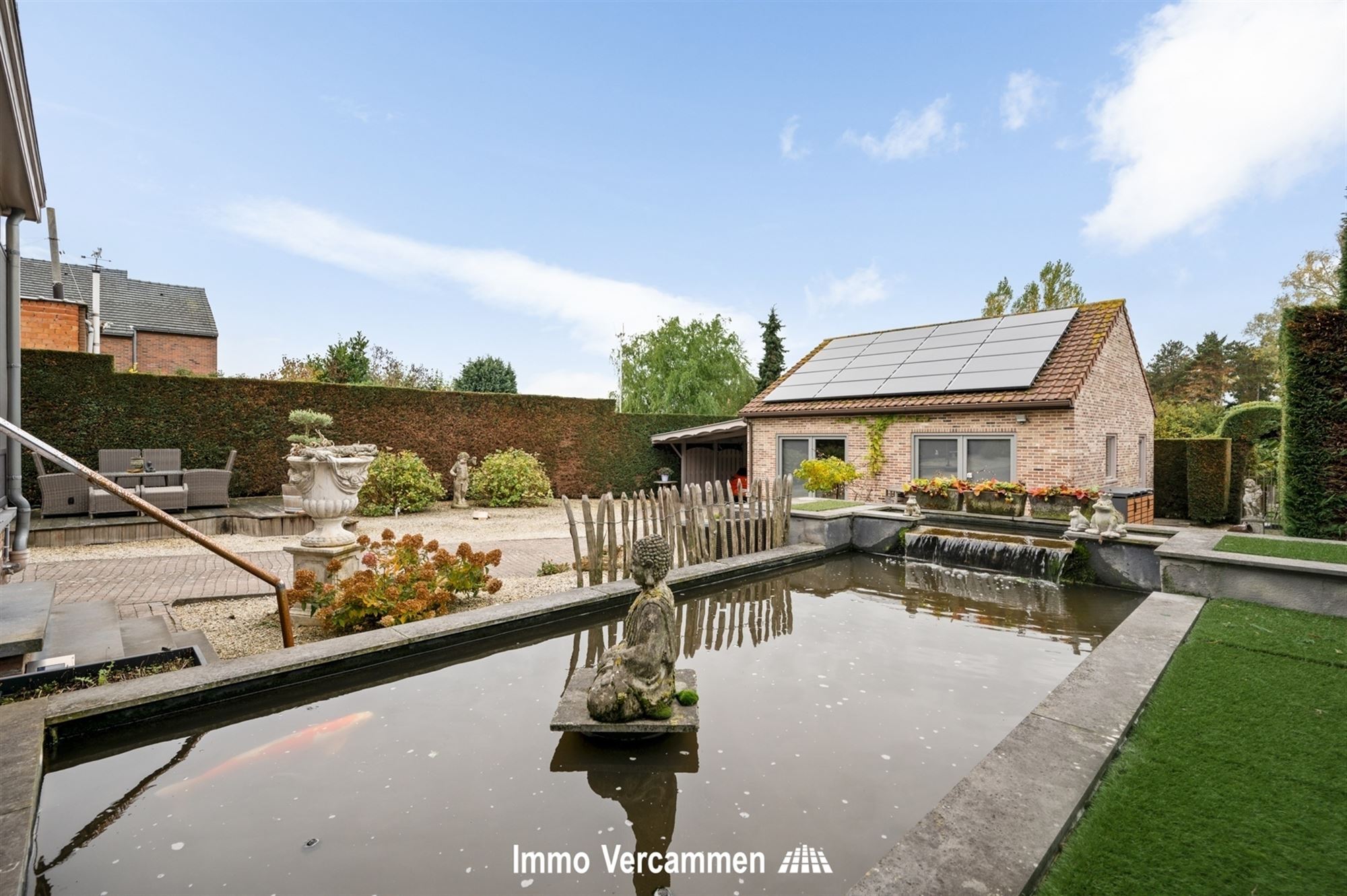 Verrassend ruime woning met atelier, gunstig gelegen te Duffel