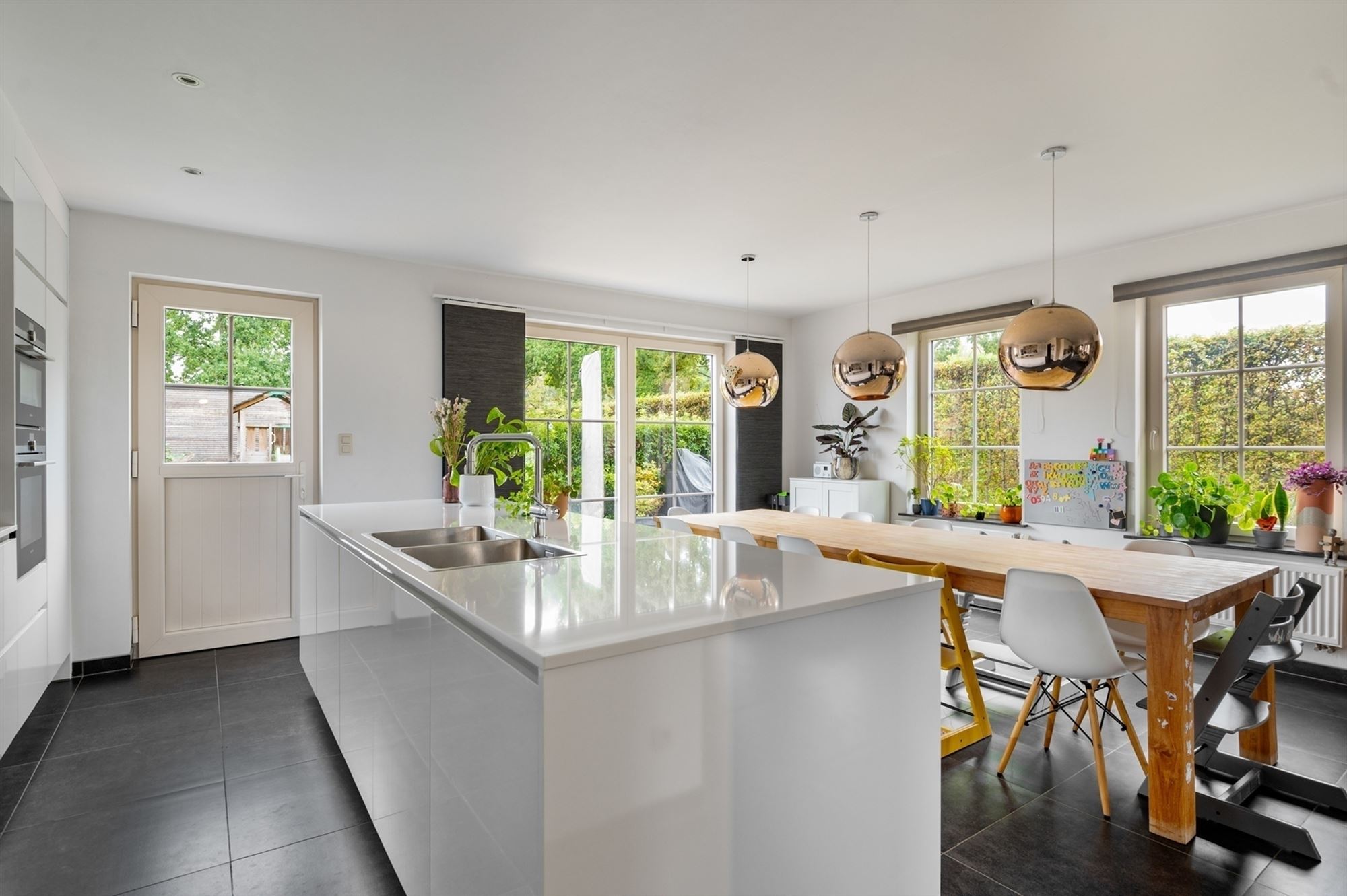 Verrassend ruime, instapklare gezinswoning te Ramsel