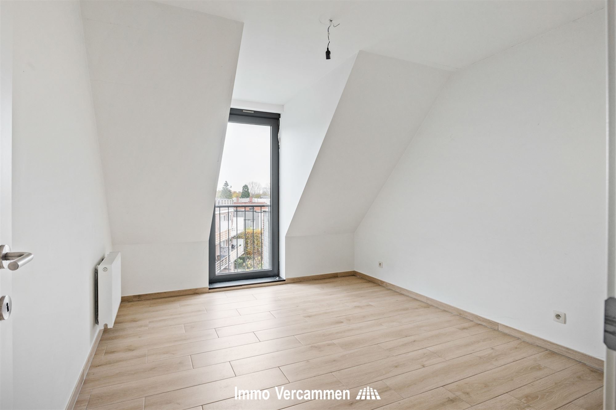 Recent dakappartement met 2 slaapkamers te Mechelen