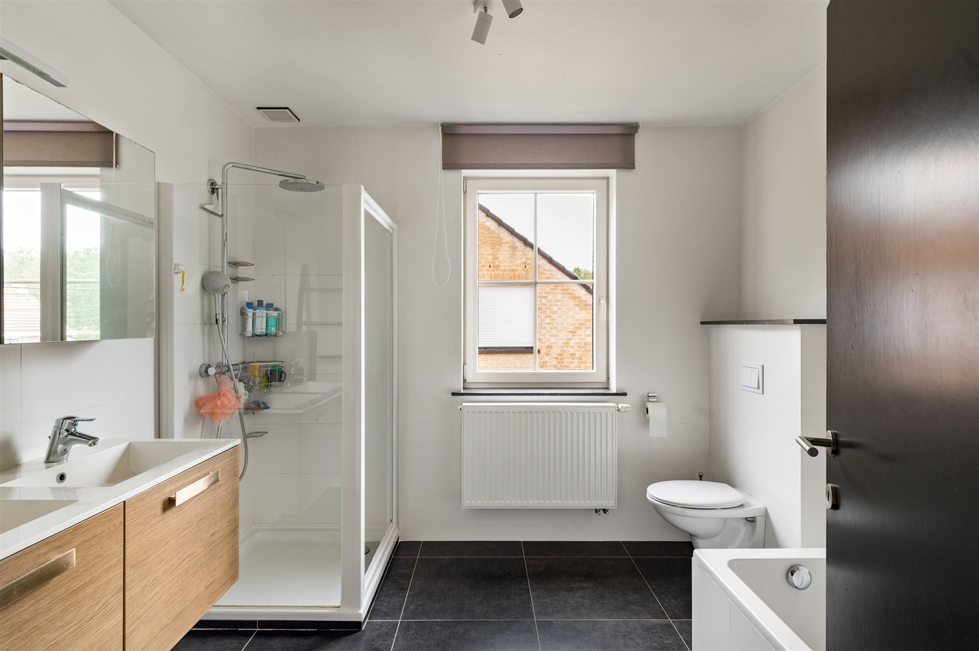 Verrassend ruime, instapklare gezinswoning te Ramsel