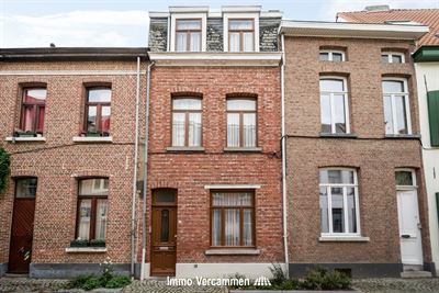 Knappe herenwoning in het Begijnhof te Mechelen