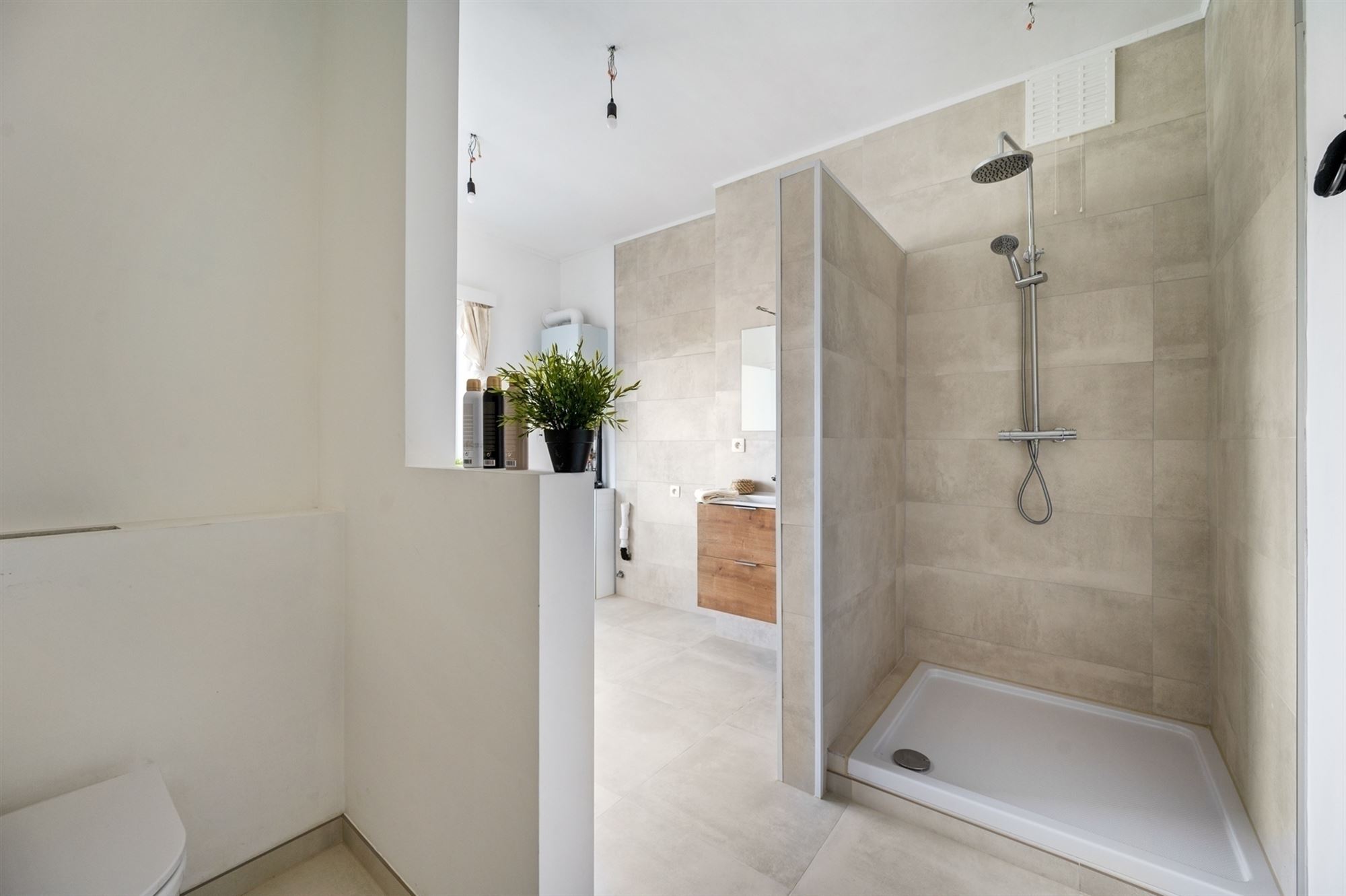 Gerenoveerd en lichtrijk appartement te Mechelen