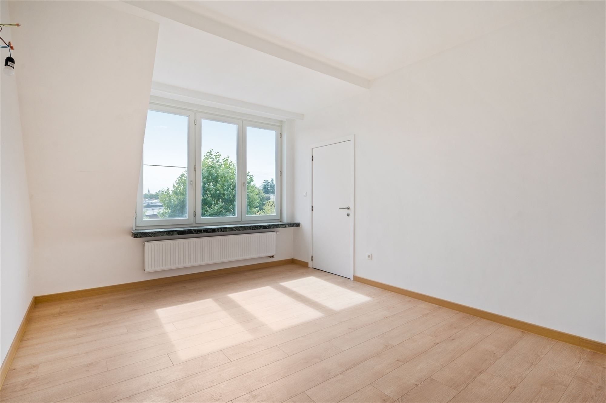 Gerenoveerd en lichtrijk appartement te Mechelen