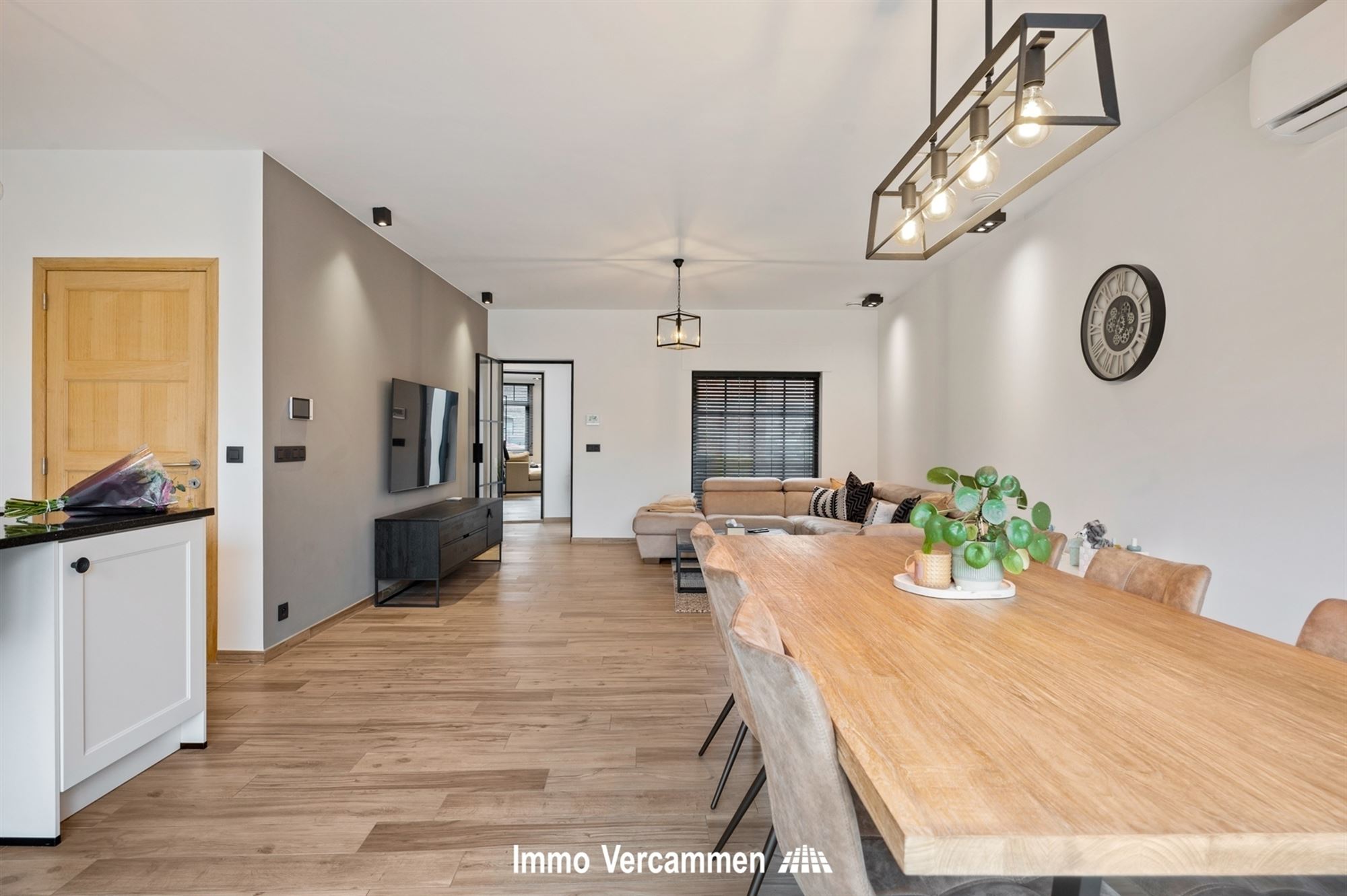 Kwalitatief afgewerkte woning, op een gunstige locatie te Duffel