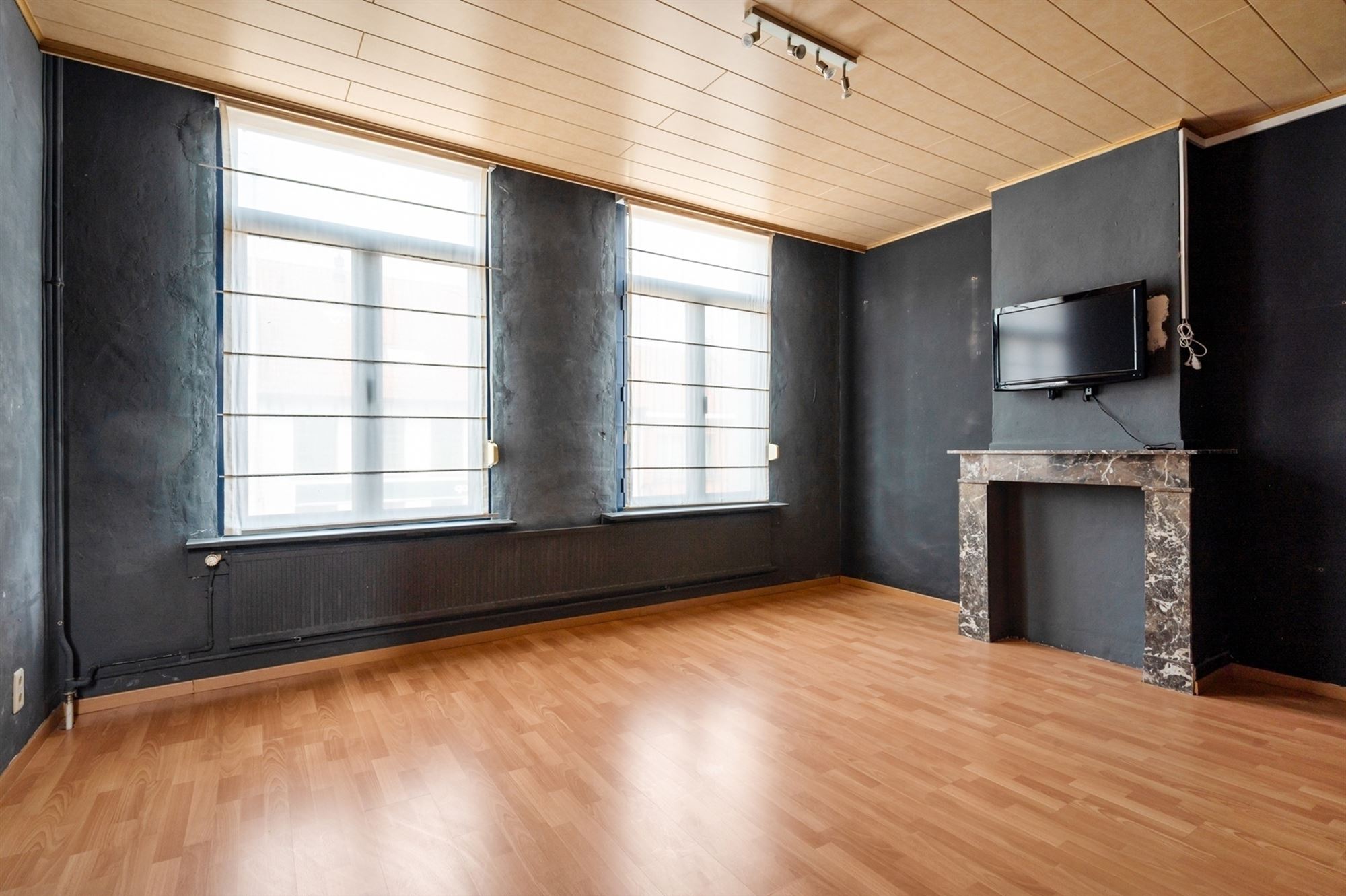 Grotendeels gemoderniseerde woning te Lier