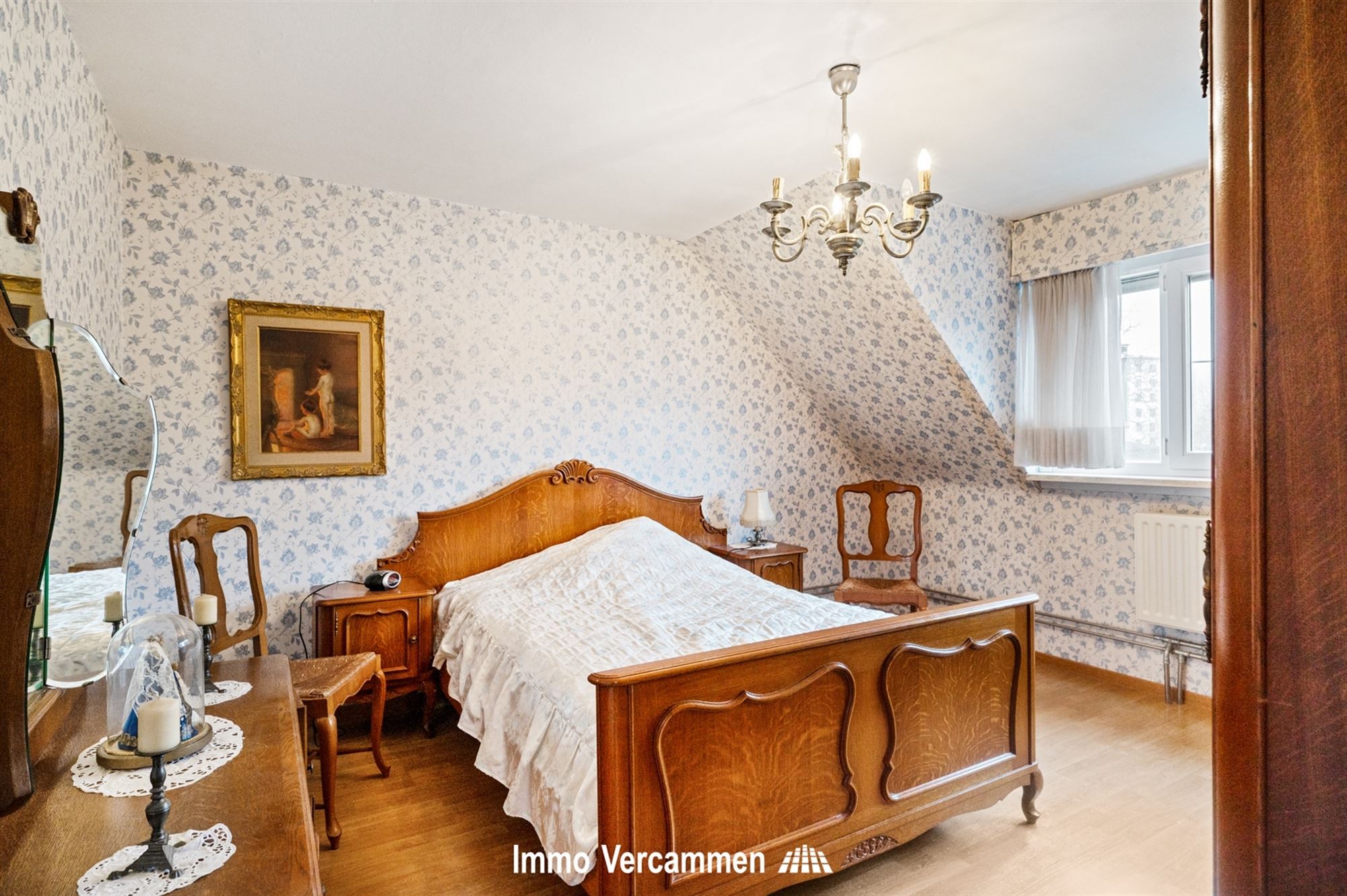 Charmante woning met 2 (mogelijk 3!) slaapkamers te Duffel.