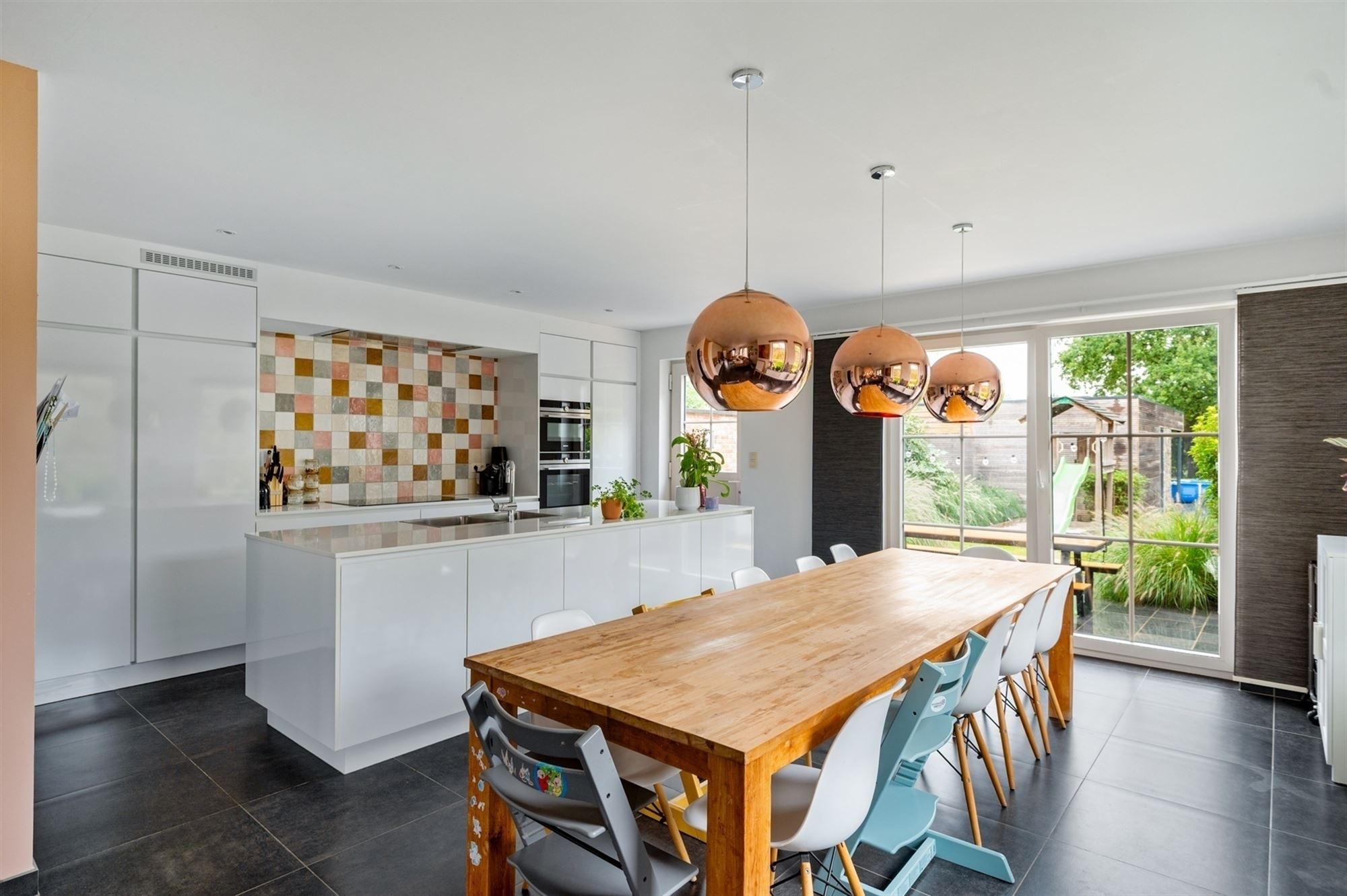 Verrassend ruime, instapklare gezinswoning te Ramsel