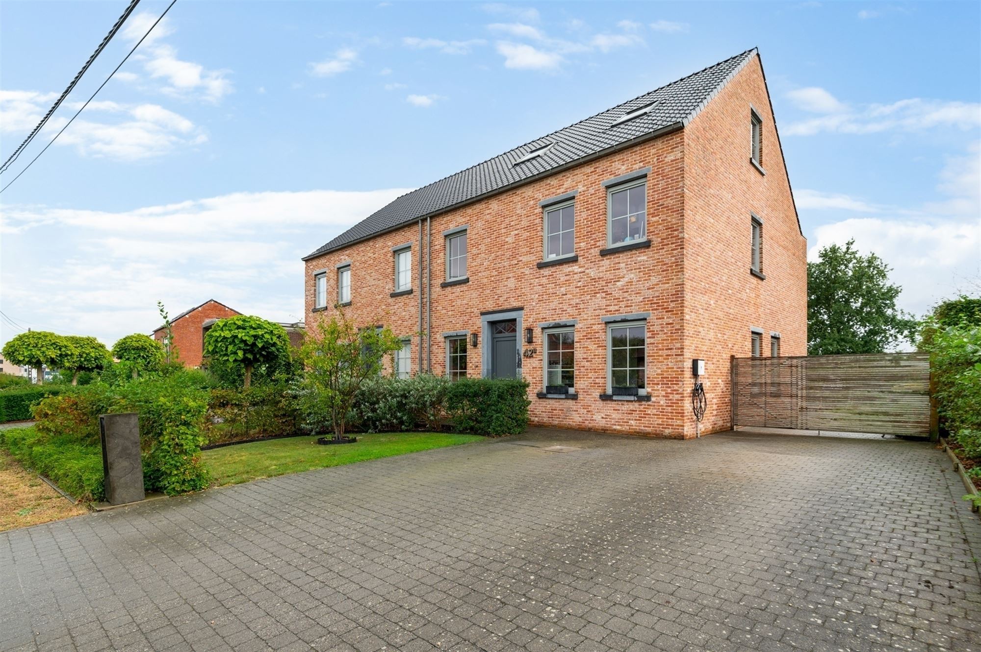 Verrassend ruime, instapklare gezinswoning te Ramsel