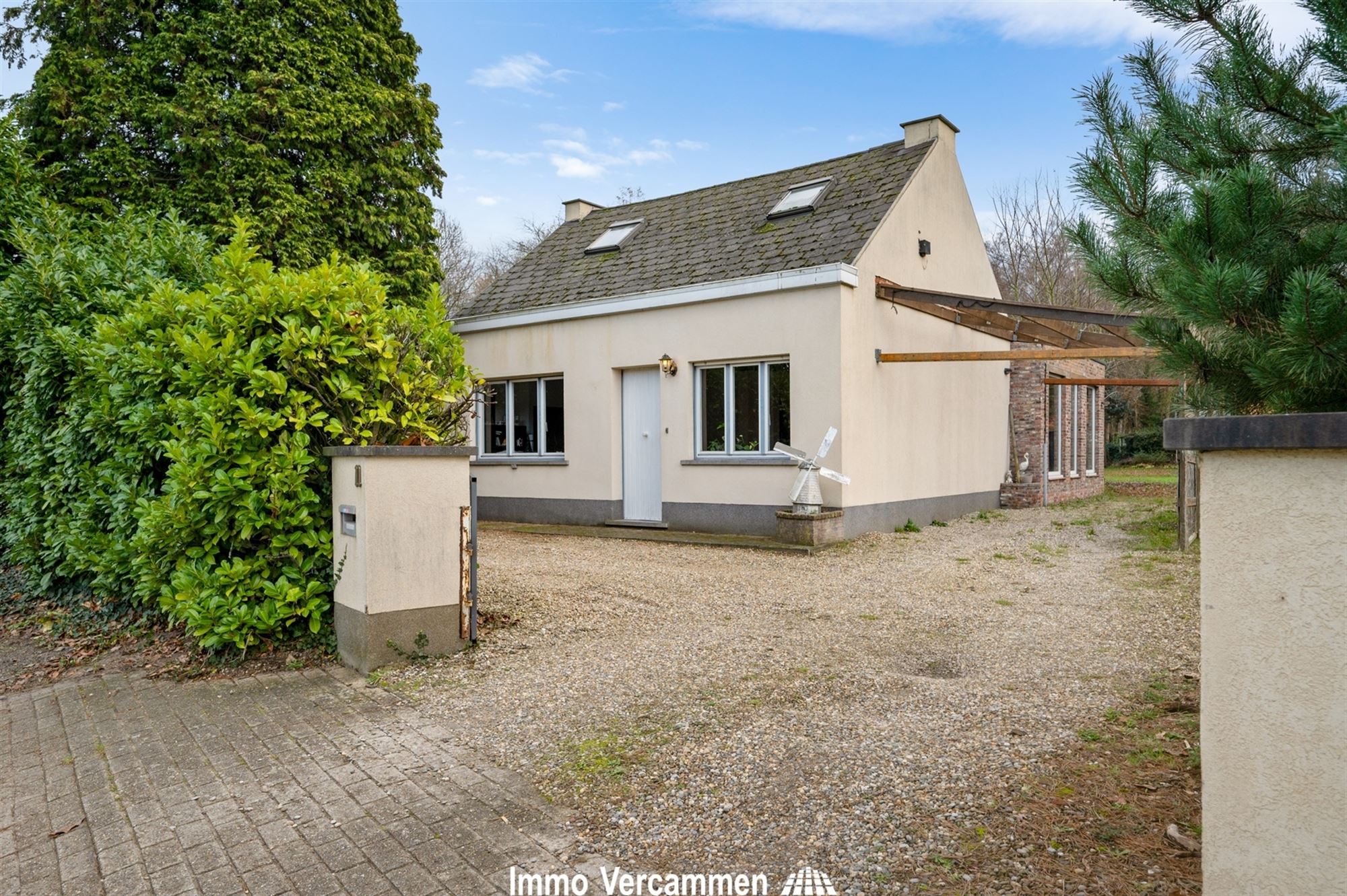 Woning met 2 slpks te Schriek