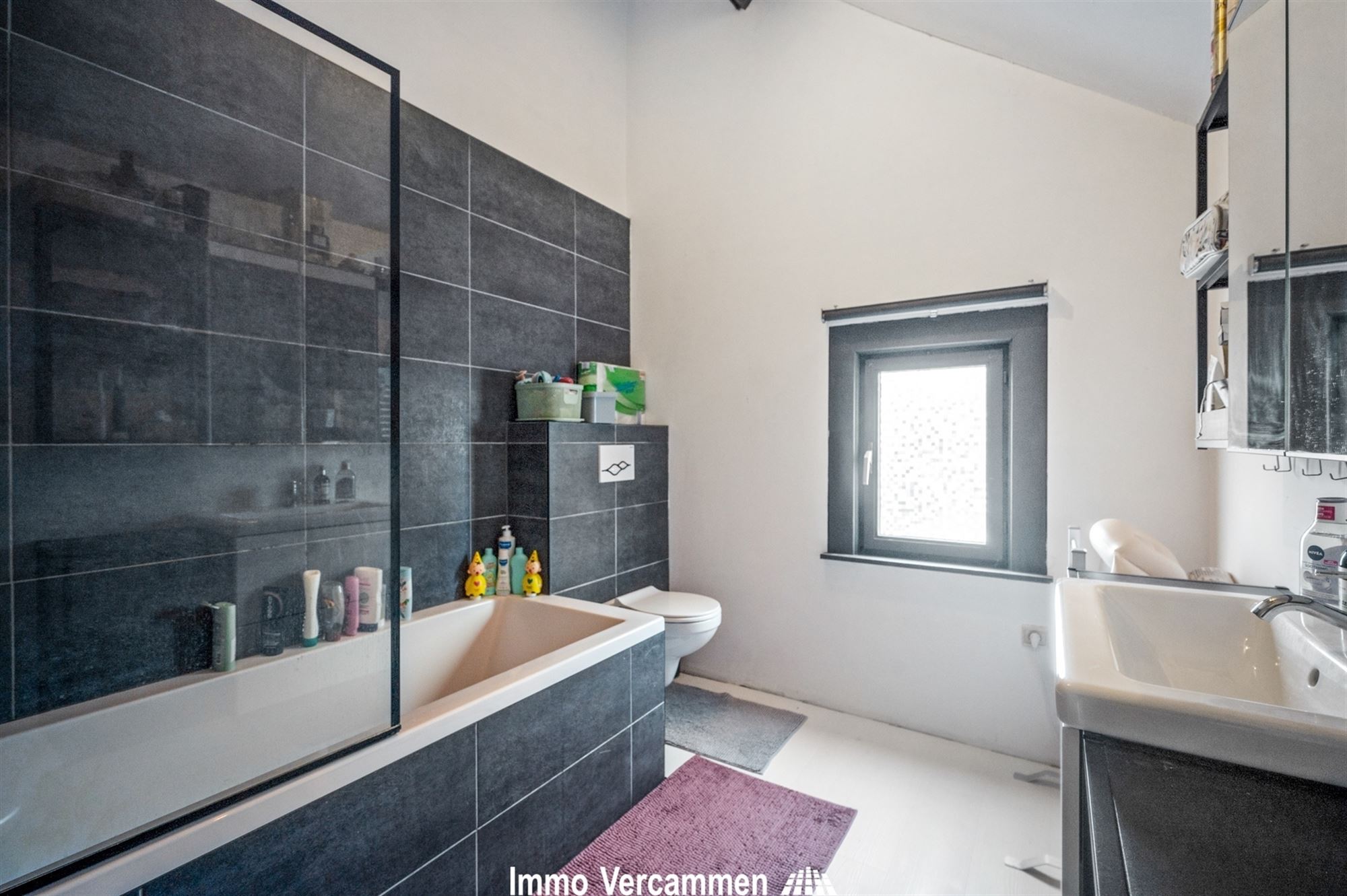 Woning met 2 slpks te Schriek