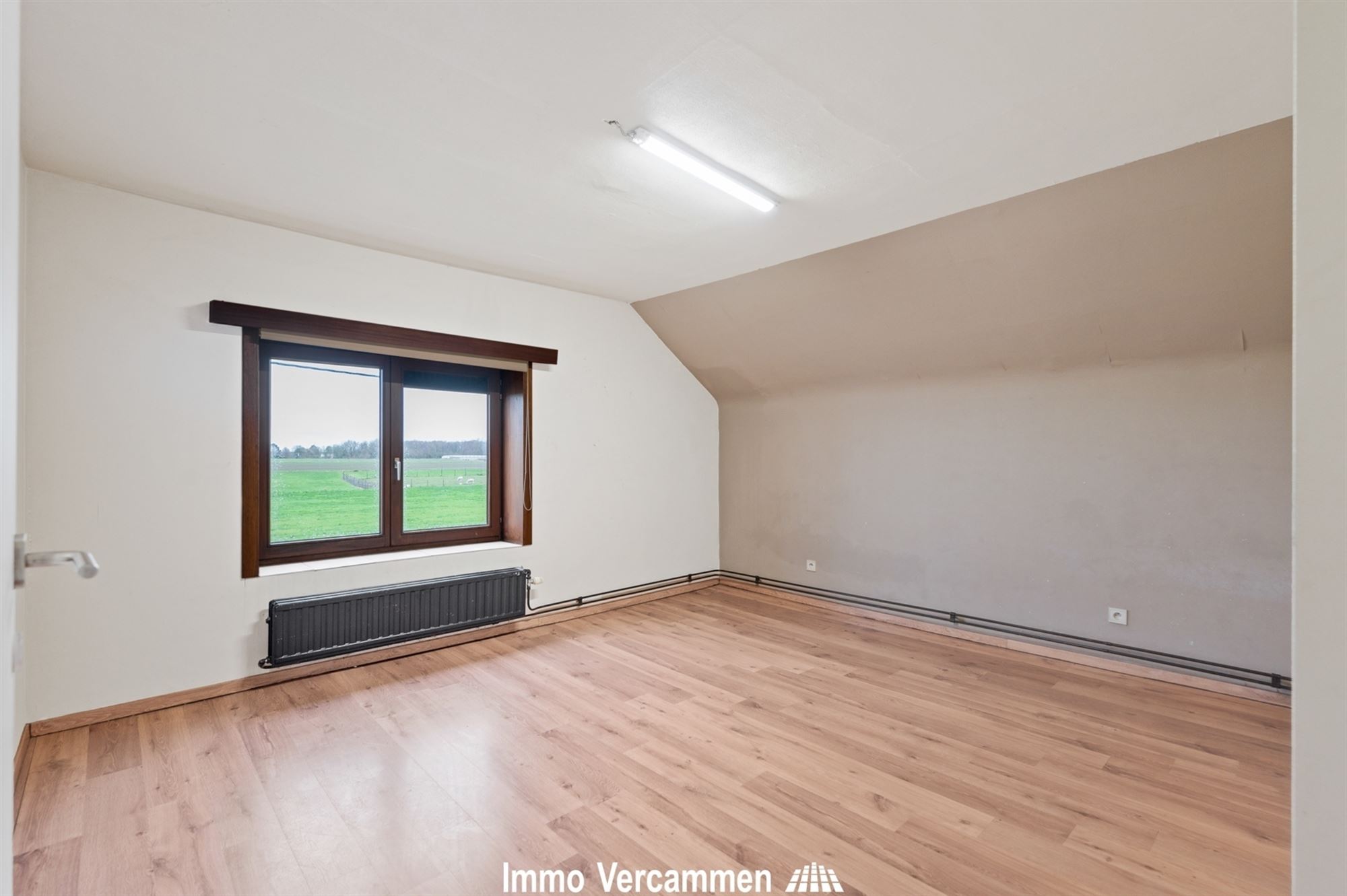 Verrassend ruime, landelijke woning te Putte