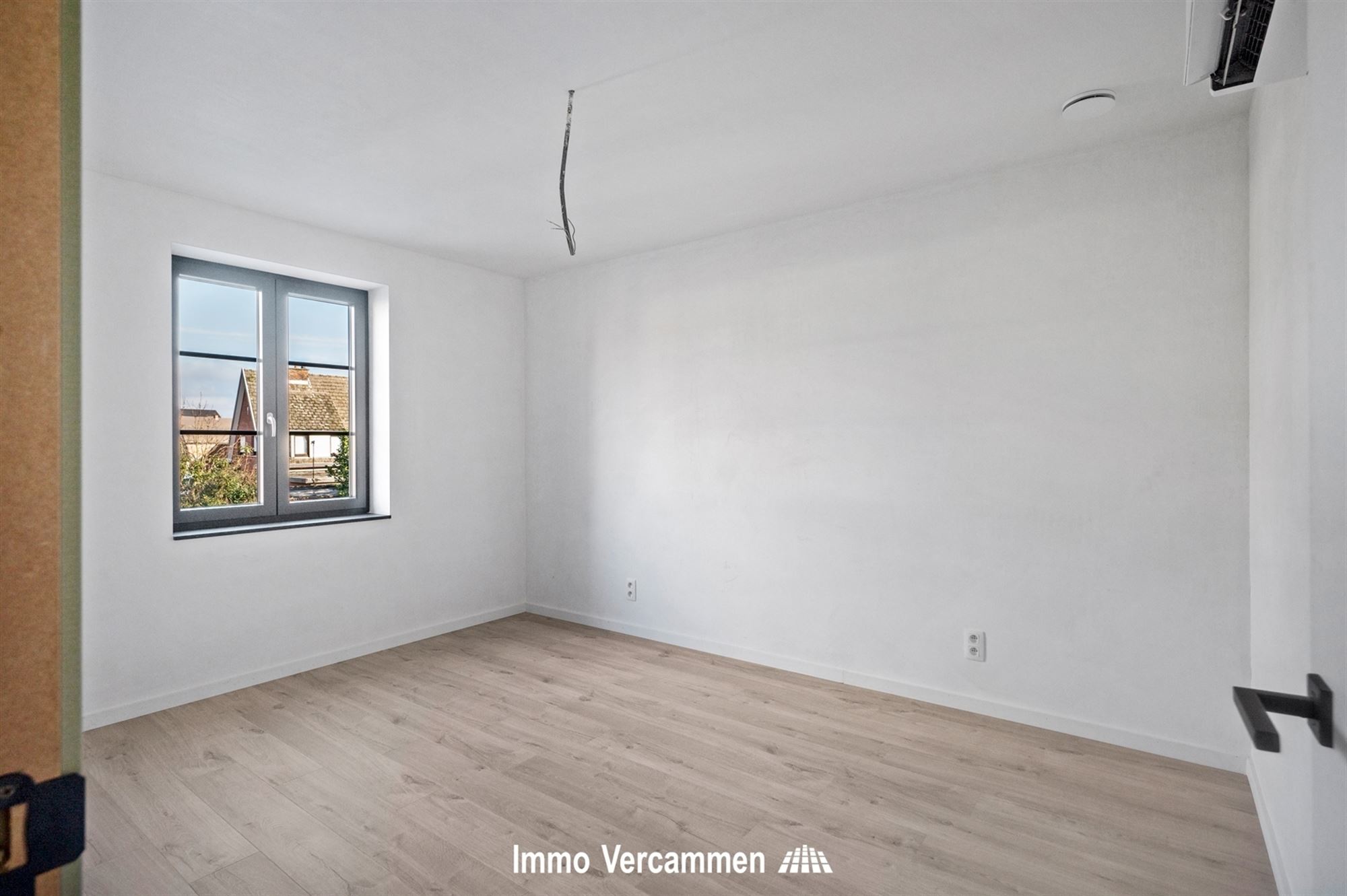 Nieuwbouwwoning met 4 slaapkamers te Blaasveld