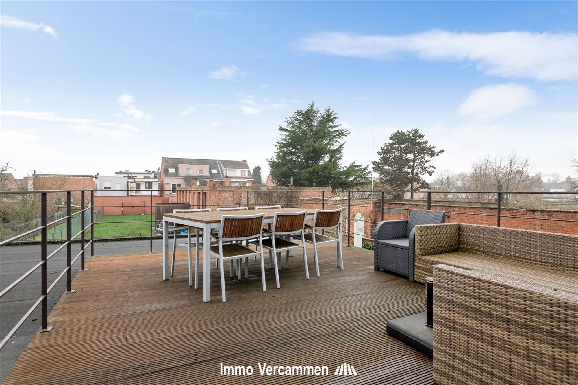 Verrassend ruim duplexappartement te Duffel