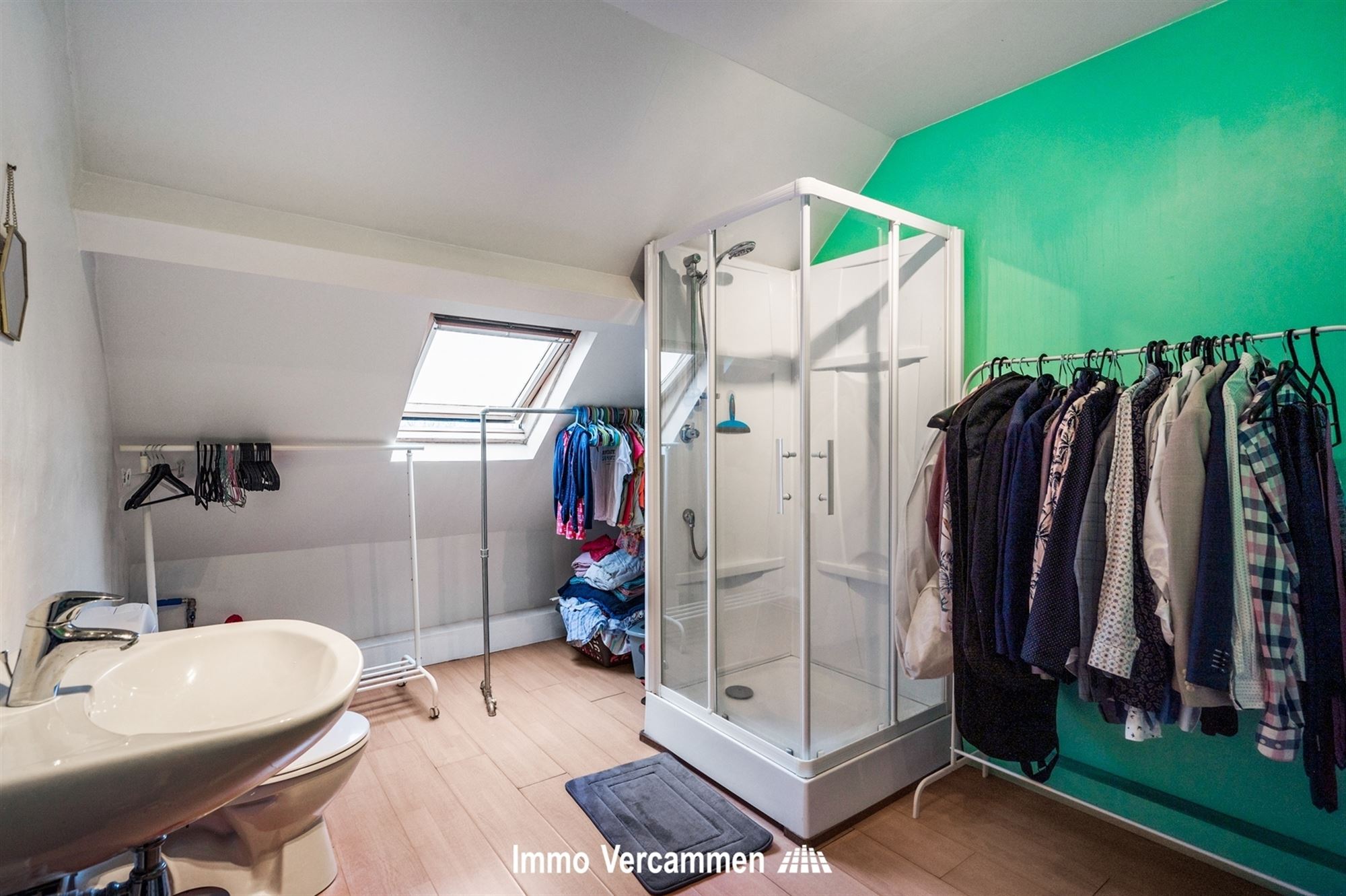 Lichtrijke woning met 3 slpks en garage te Lier