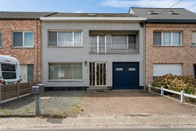 Verrassend ruime woning op een knap perceel van 875m² te Putte