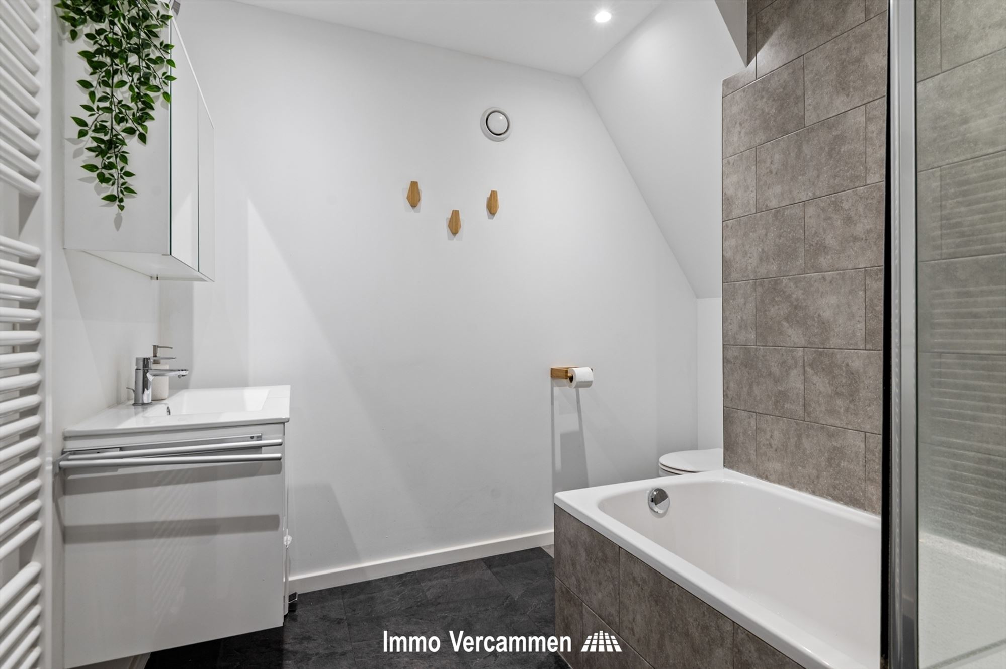 Verrassend ruim duplexappartement te Duffel