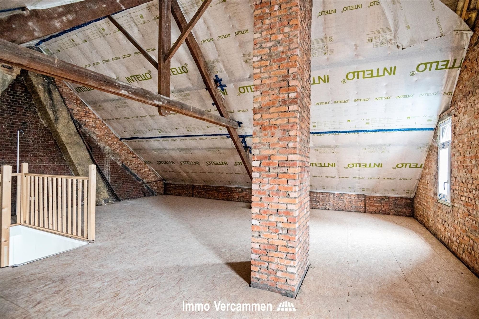 Gemoderniseerde woning met 4 slpks te Putte