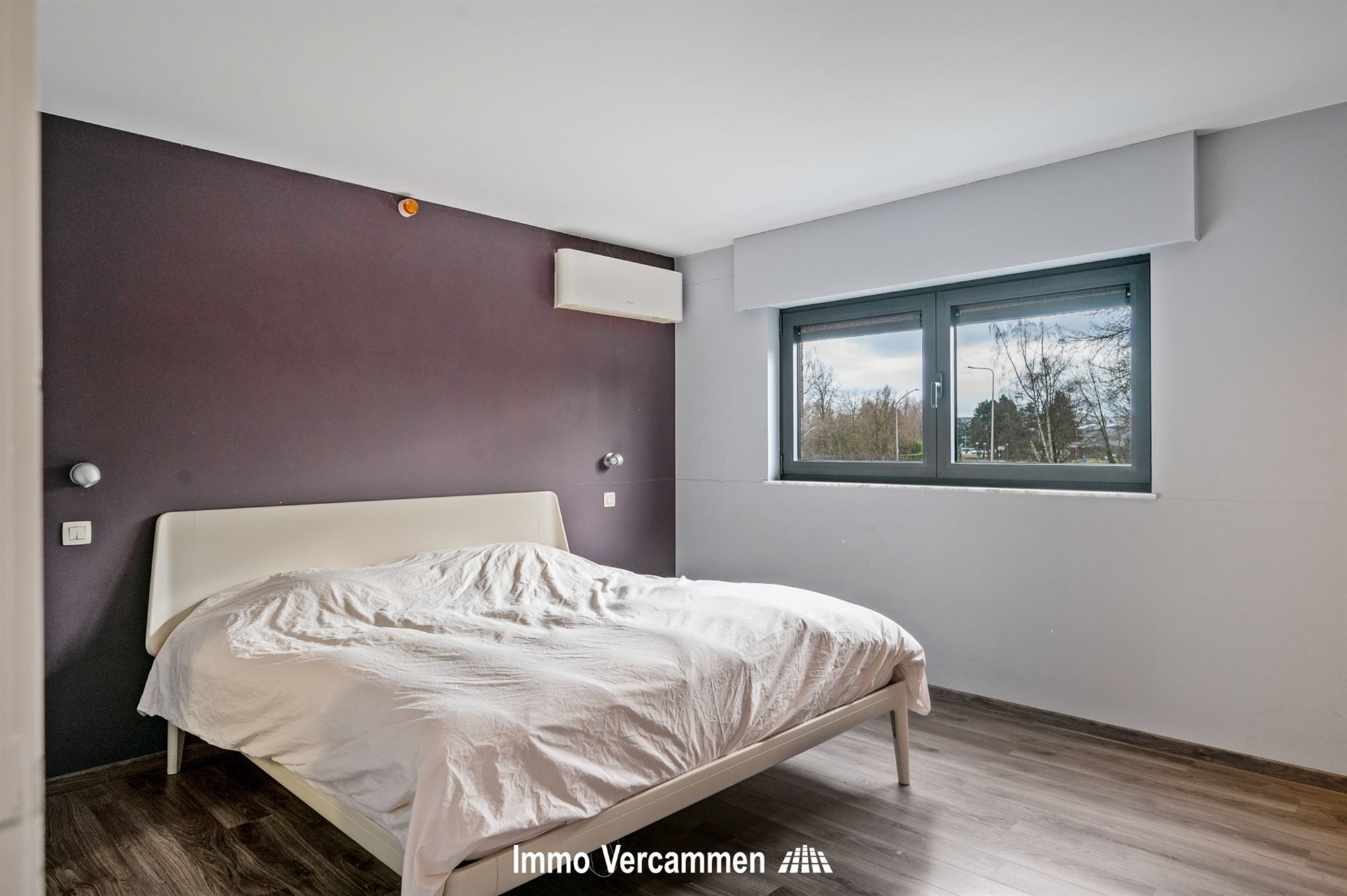 Recente villa met 4 slpks en zwembad, gunstig gelegen te Duffel