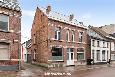 Gemoderniseerde woning met 4 slpks te Putte