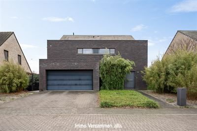 Recente villa met 4 slpks en zwembad, gunstig gelegen te Duffel