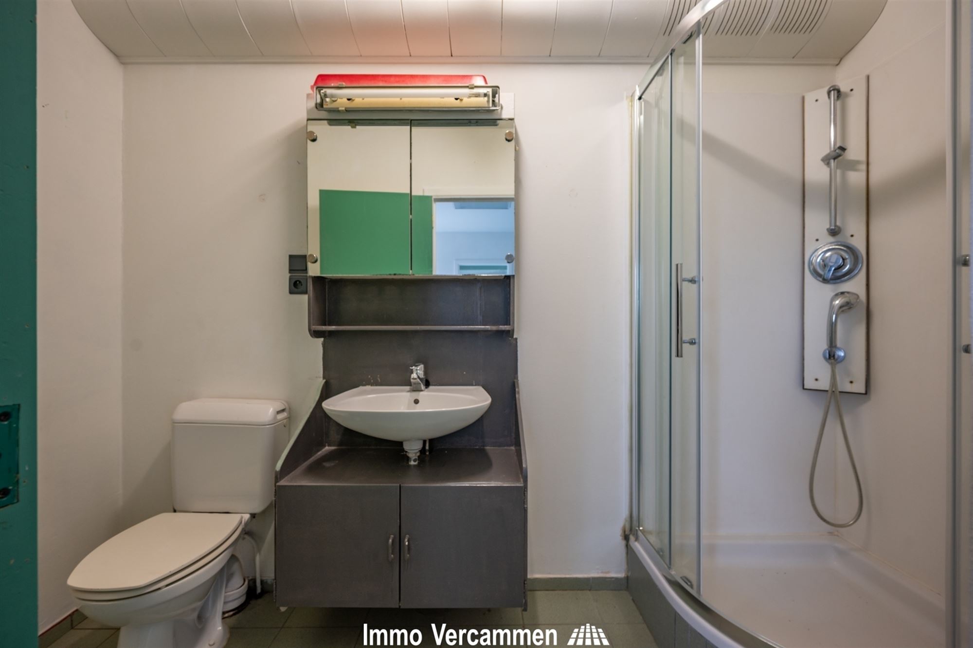 Opbrengsteigendom - voormalig studentenhuis en loods - te Sint-Katelijne-Waver