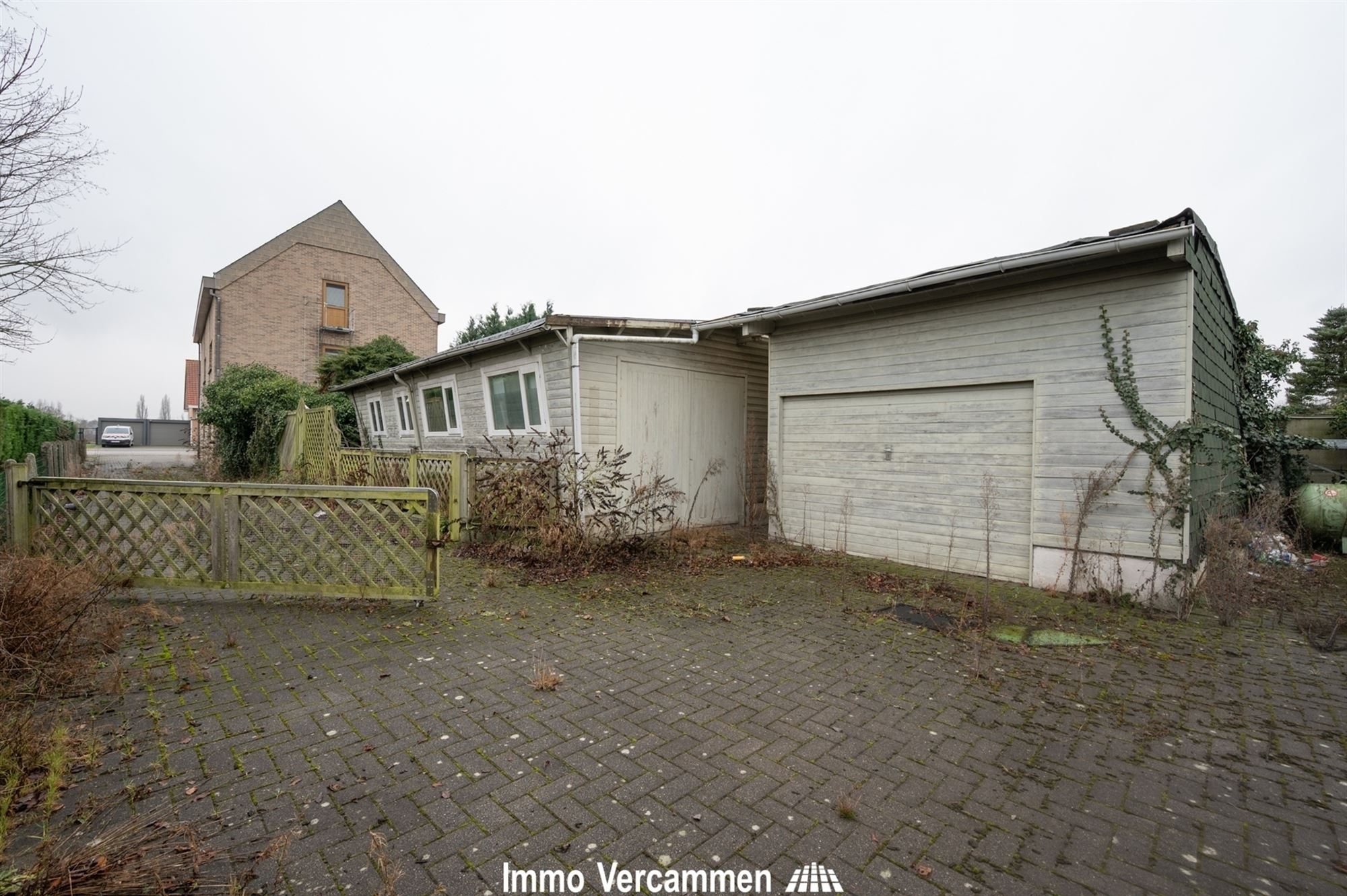 Opbrengsteigendom - voormalig studentenhuis en loods - te Sint-Katelijne-Waver