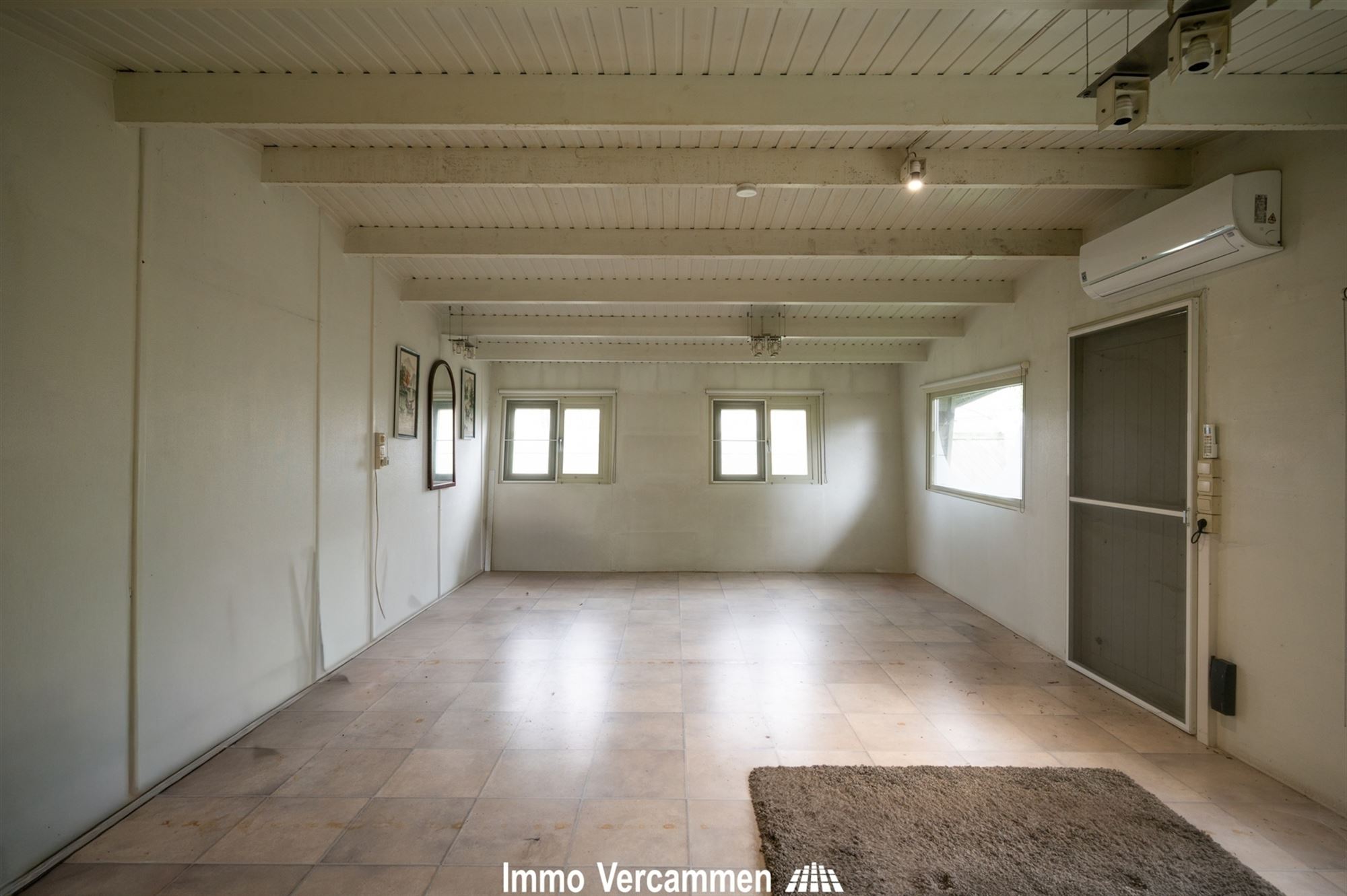 Opbrengsteigendom - voormalig studentenhuis en loods - te Sint-Katelijne-Waver