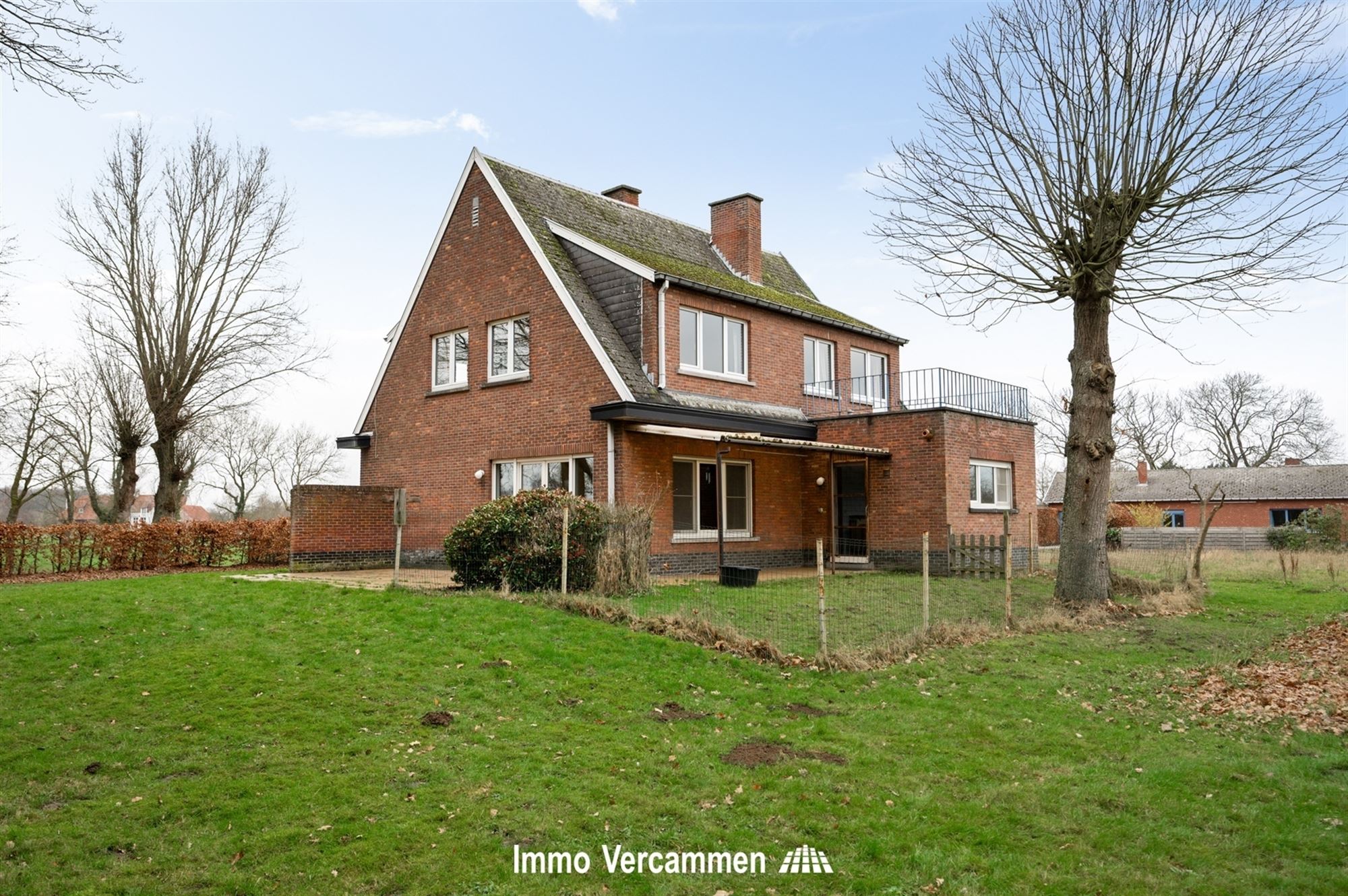 Landelijke woning, idyllisch gelegen op 3ha 59a 15ca te Koningshooikt