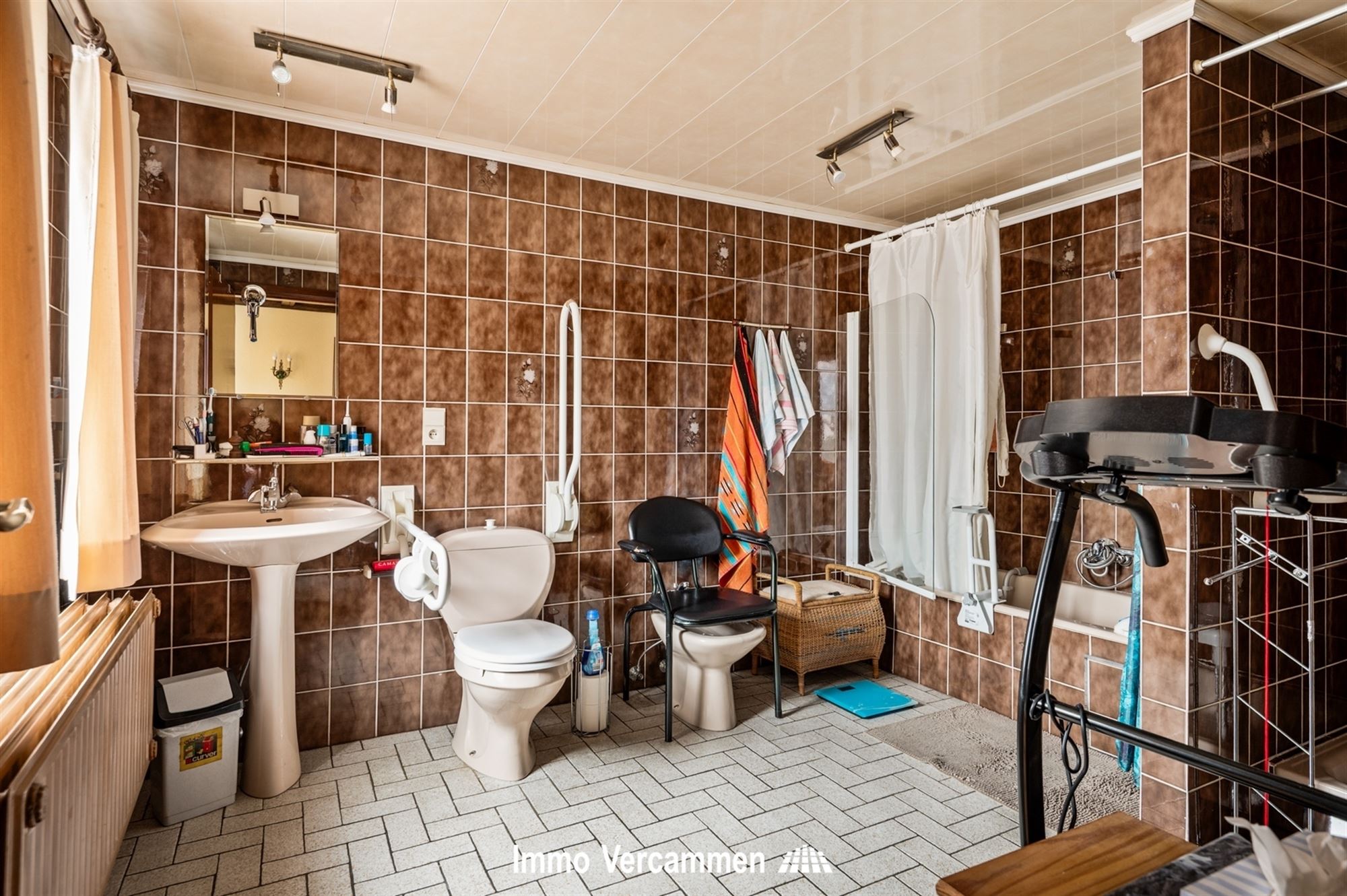 Verzorgde woning met veel potentieel te Haacht