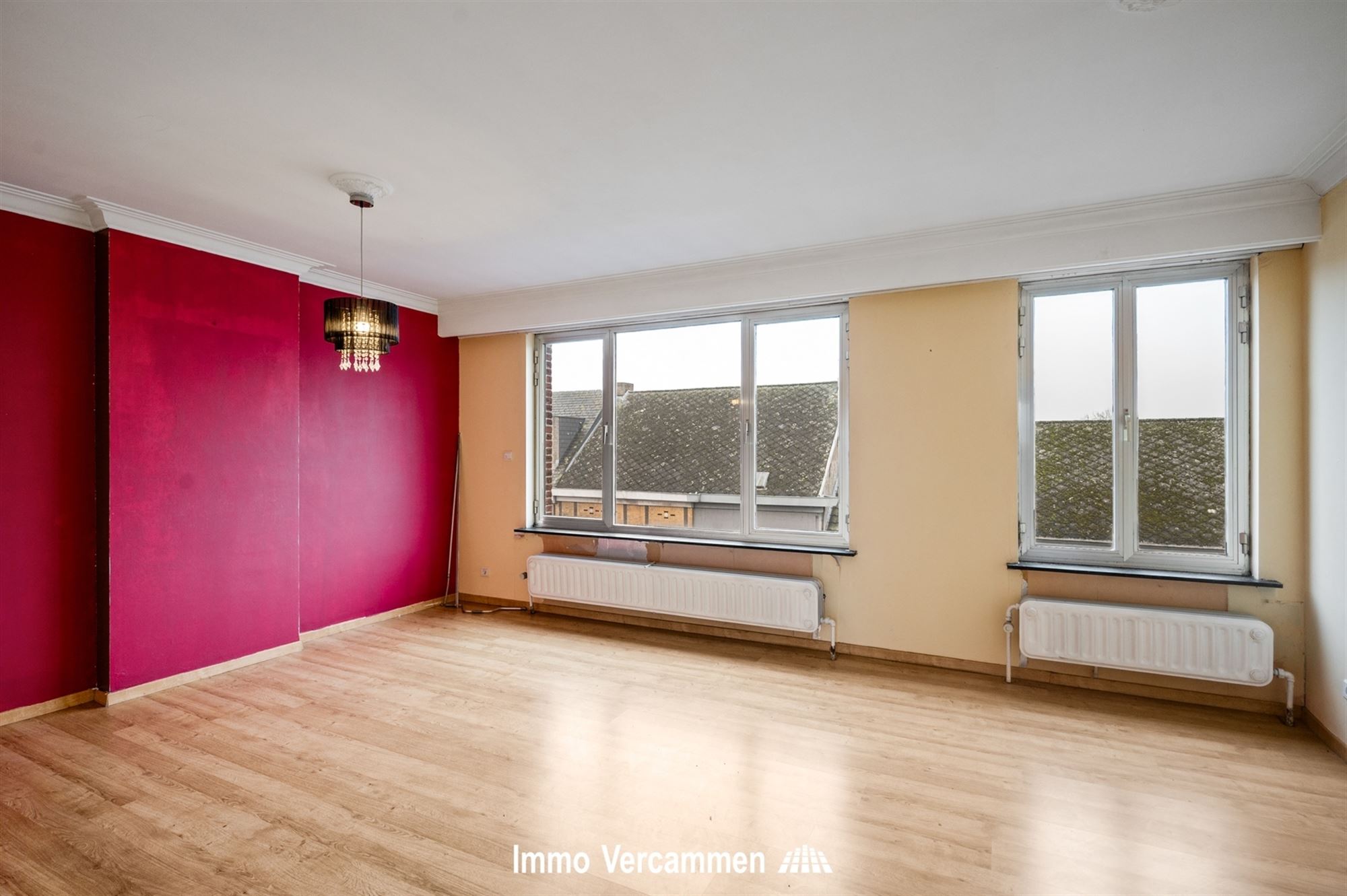 Opbrengsteigendom ingericht met 2 appartementen in het centrum van Putte