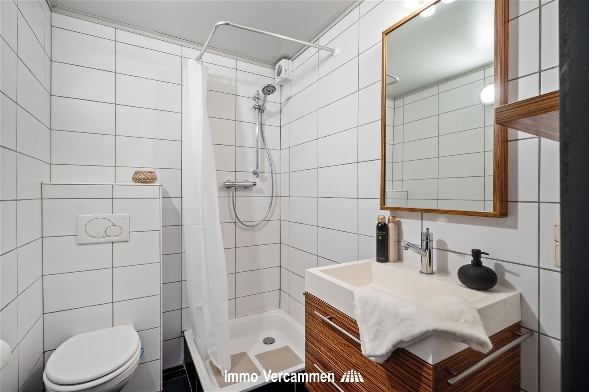 AANGENAAM APPARTEMENT TE HUUR