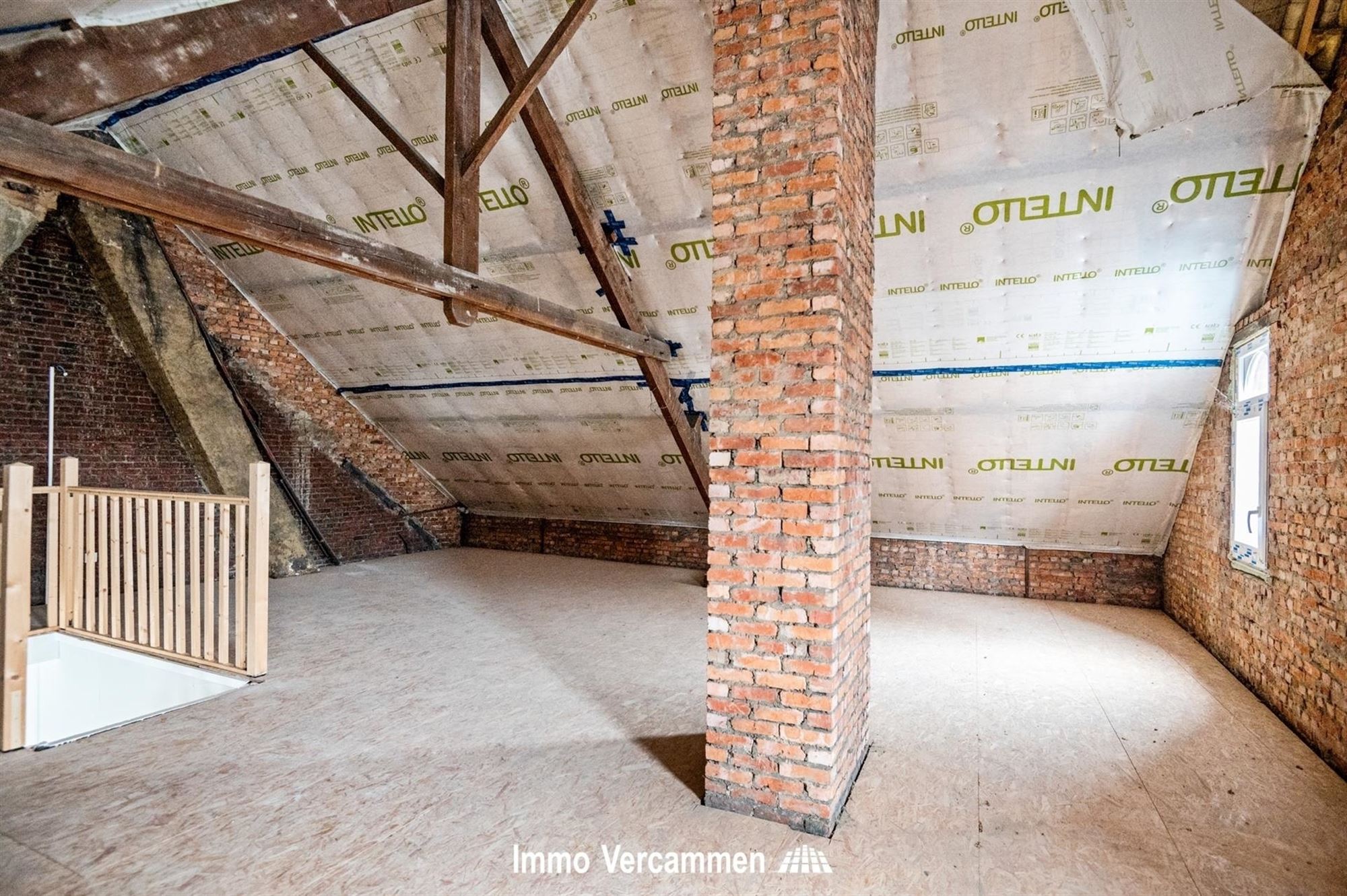 Gemoderniseerde woning met 4 slpks te Putte