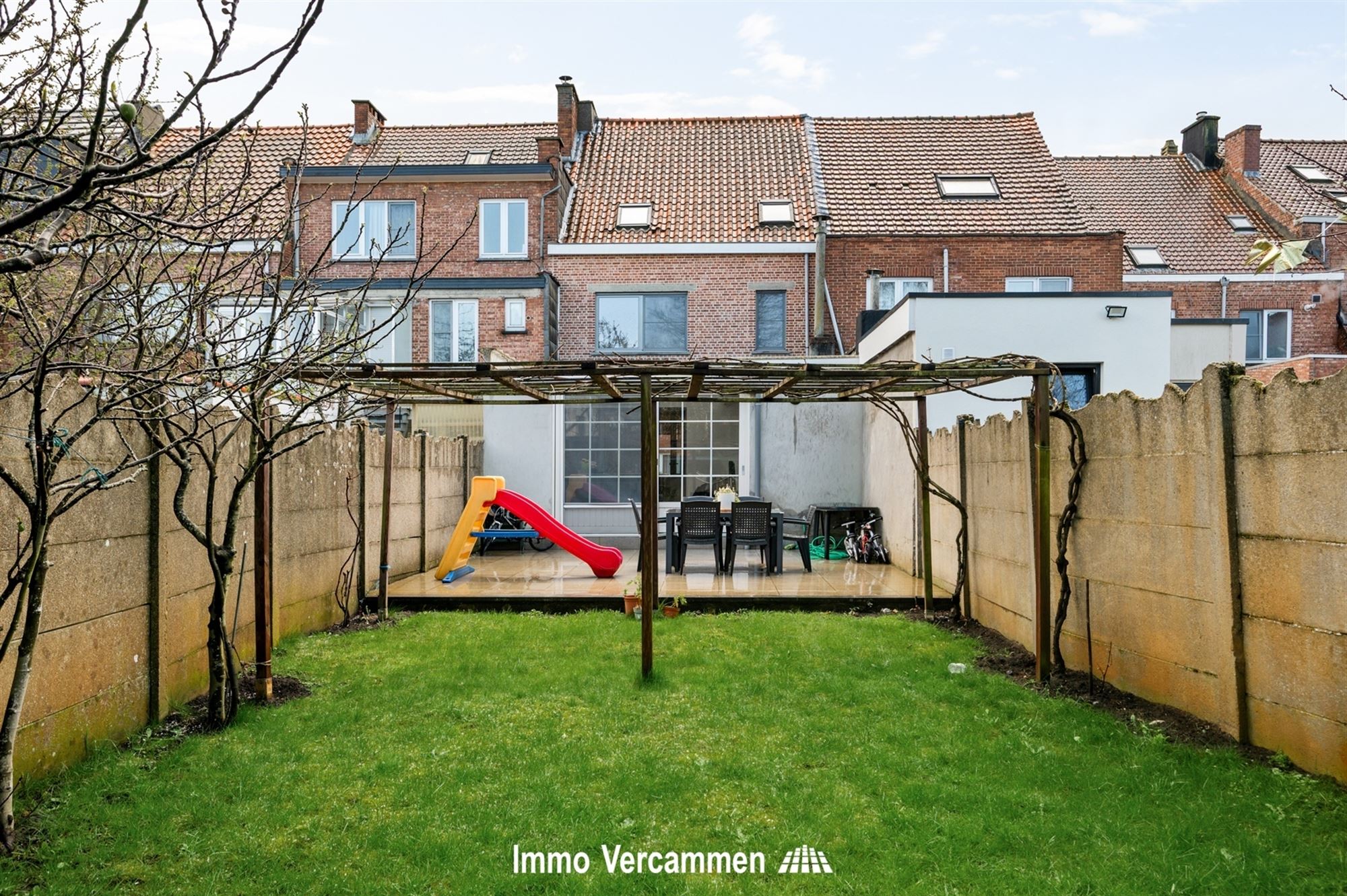 Instapklare woning met 4 SLPK te Mechelen
