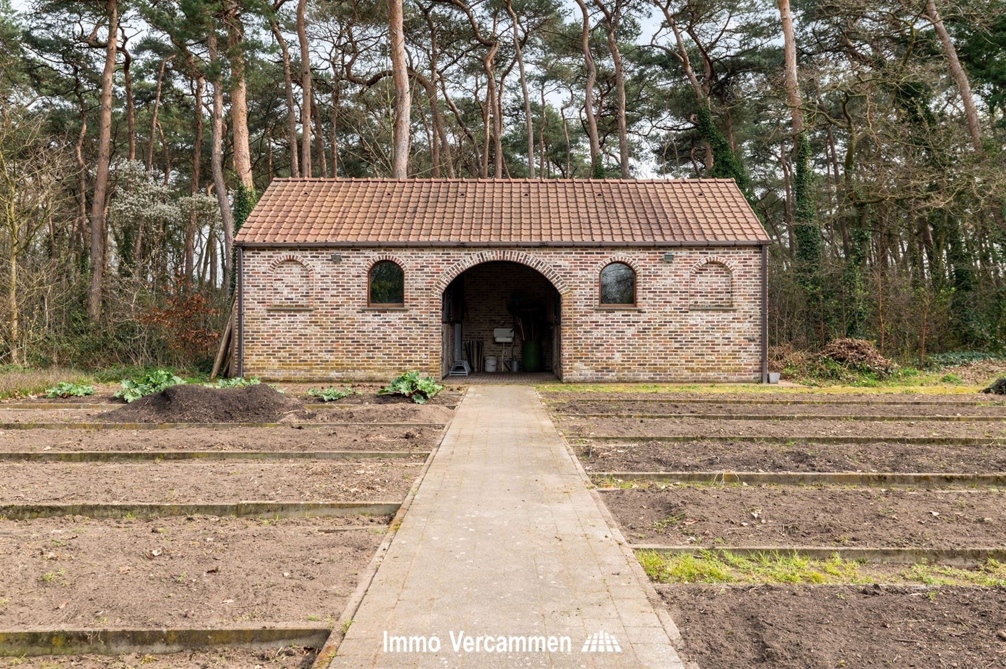 Statige villa op een unieke locatie te Bonheiden