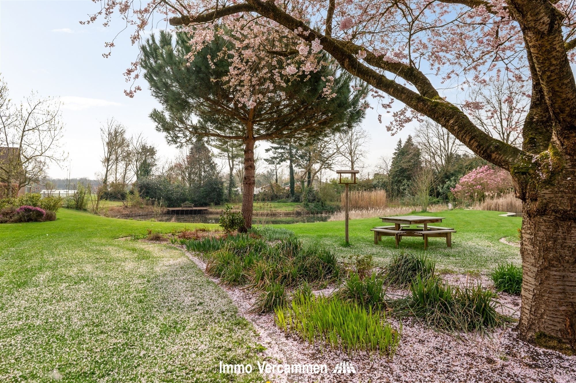Statige villa op een unieke locatie te Bonheiden