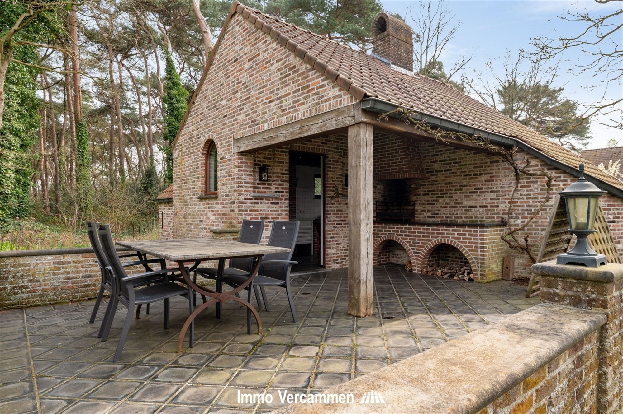 Statige villa op een unieke locatie te Bonheiden