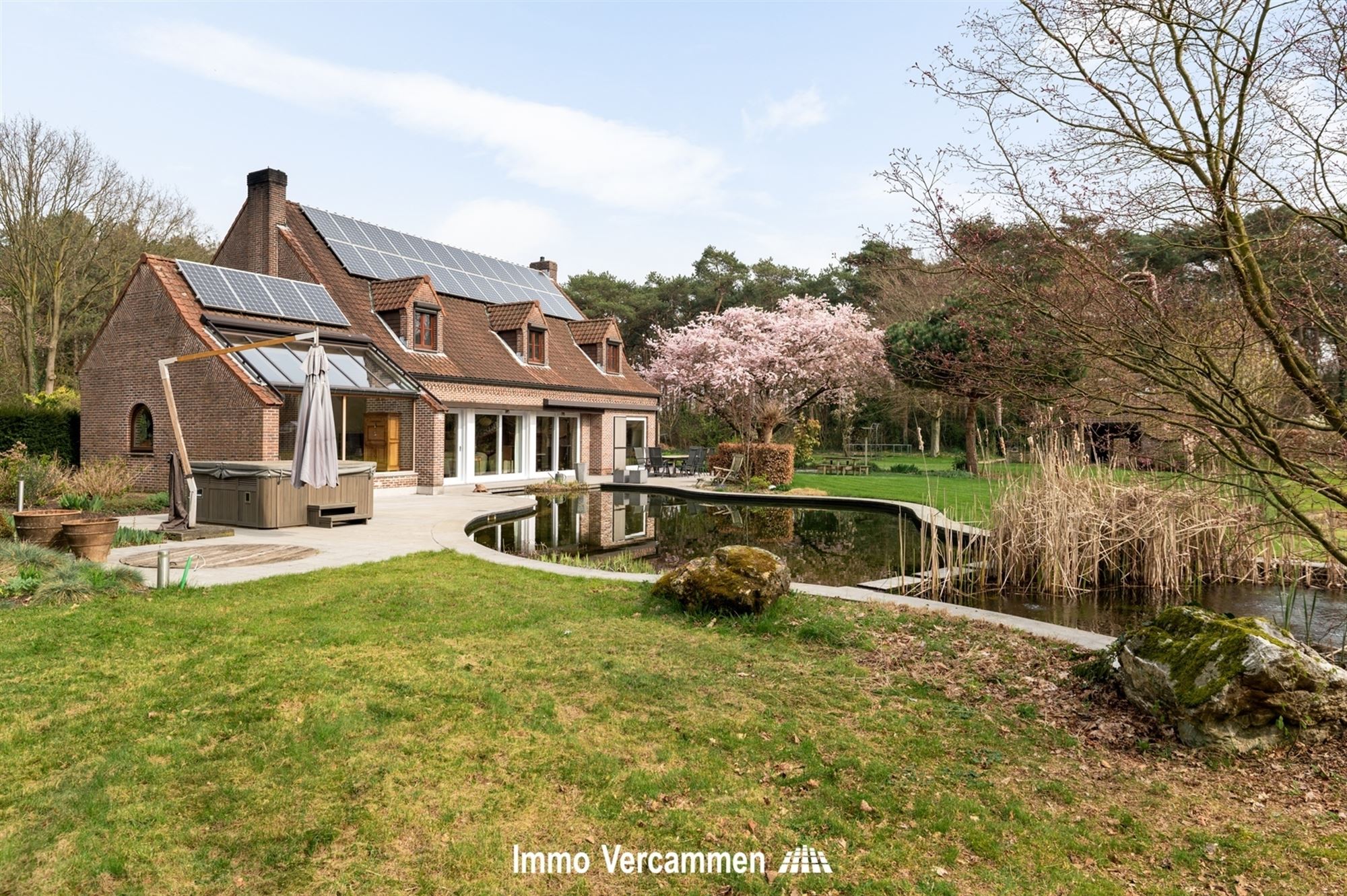 Statige villa op een unieke locatie te Bonheiden