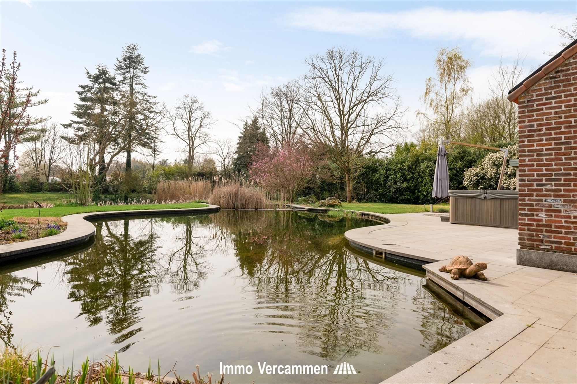 Statige villa op een unieke locatie te Bonheiden