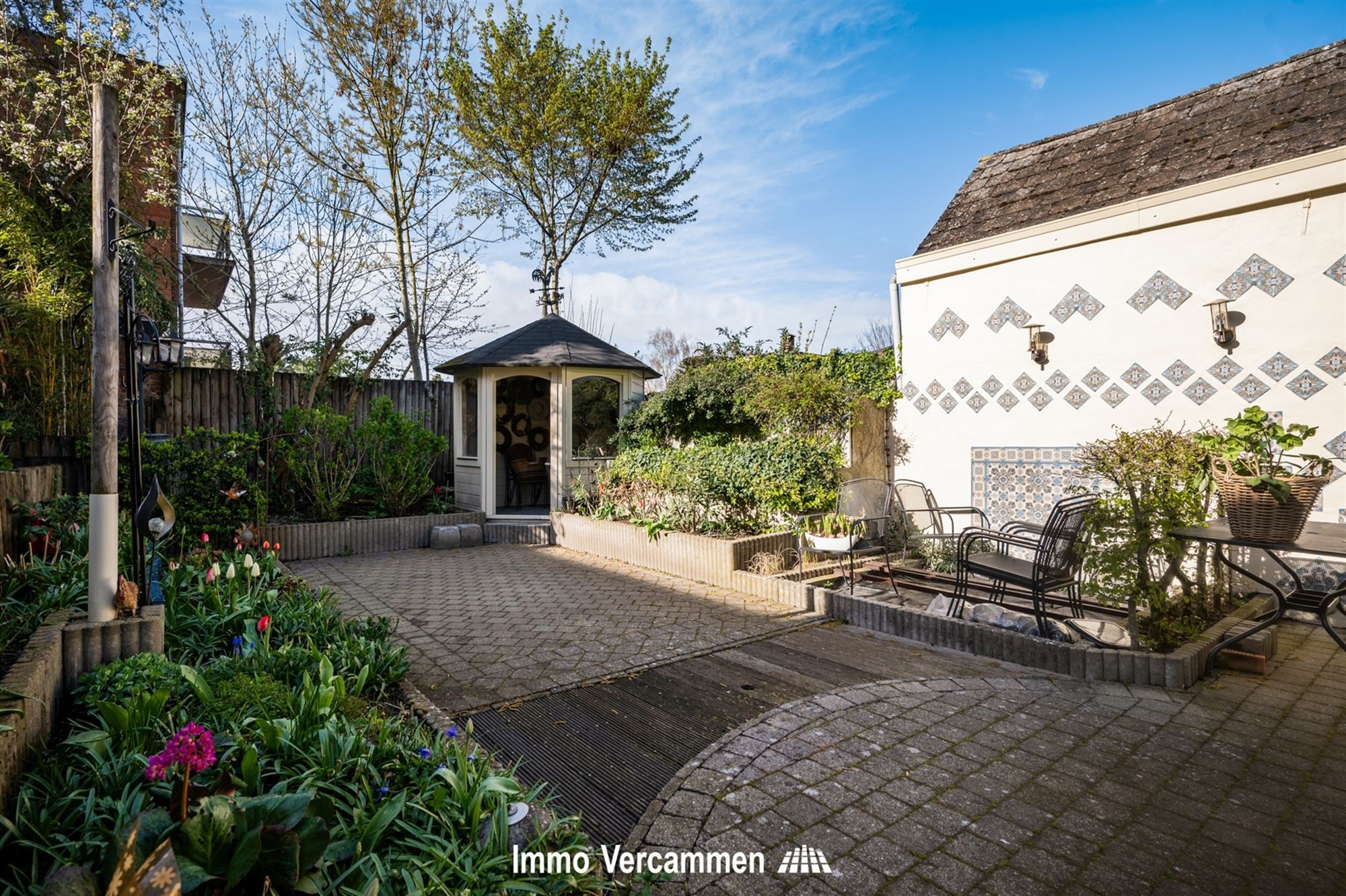 Verrassend ruime woning met 5 slpks te Duffel