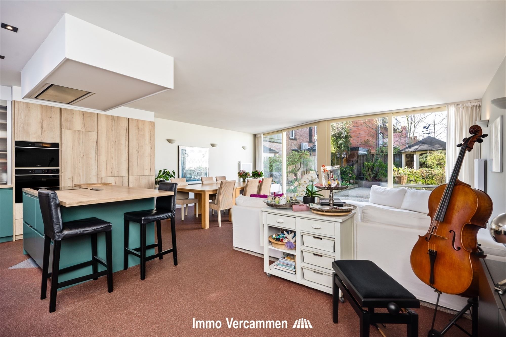 Verrassend ruime woning met 5 slpks te Duffel