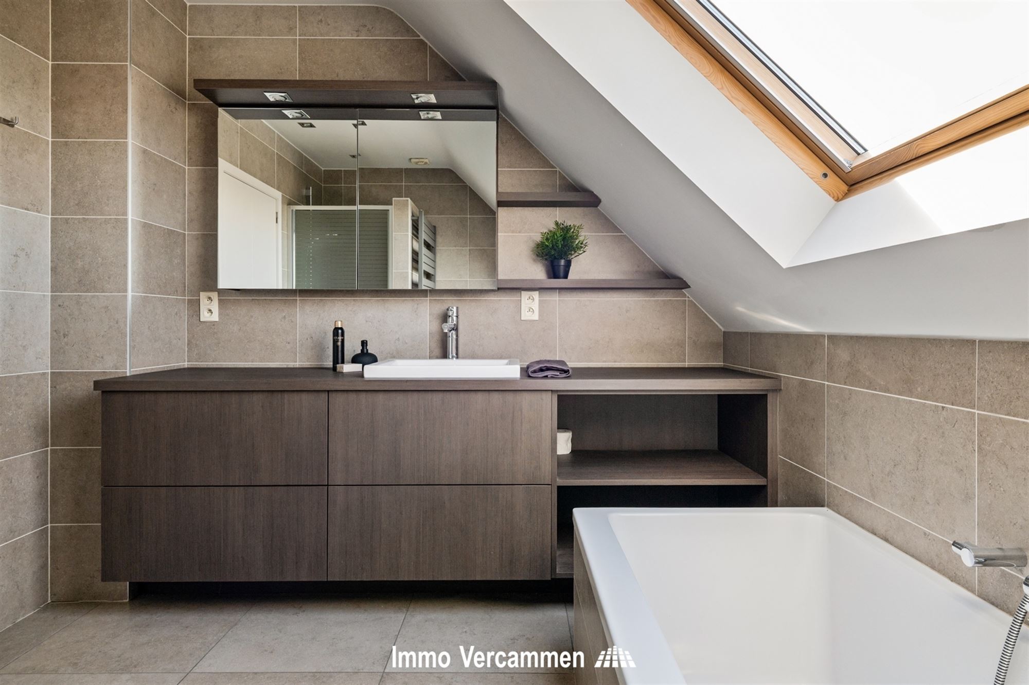 Appartement met 2 slaapkamers te Koningshooikt