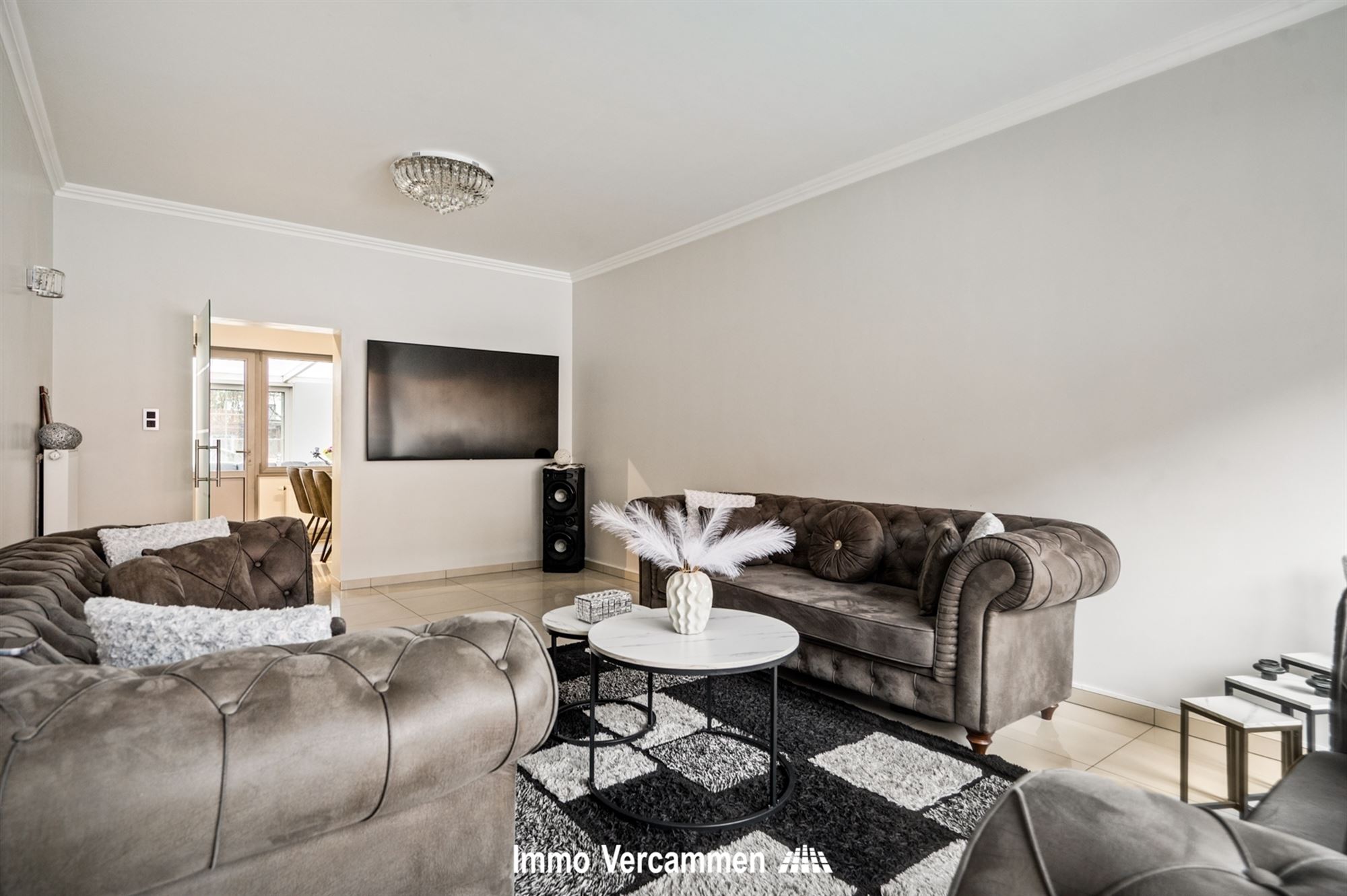 Instapklare woning met 4 SLPK te Mechelen