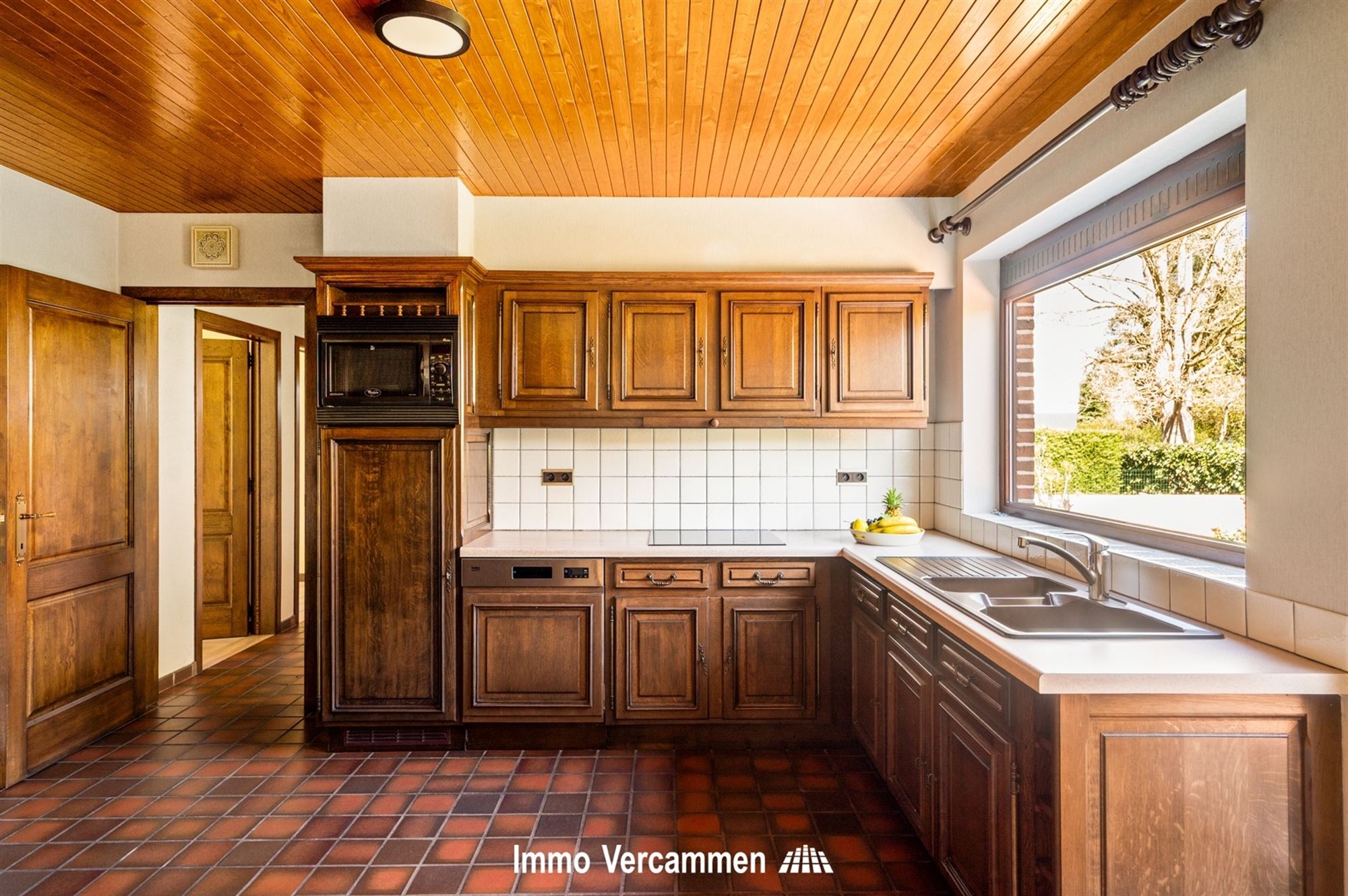 Goed onderhouden gelijkvloerse woning, gelegen op een residentiële en groene locatie te Bonheiden