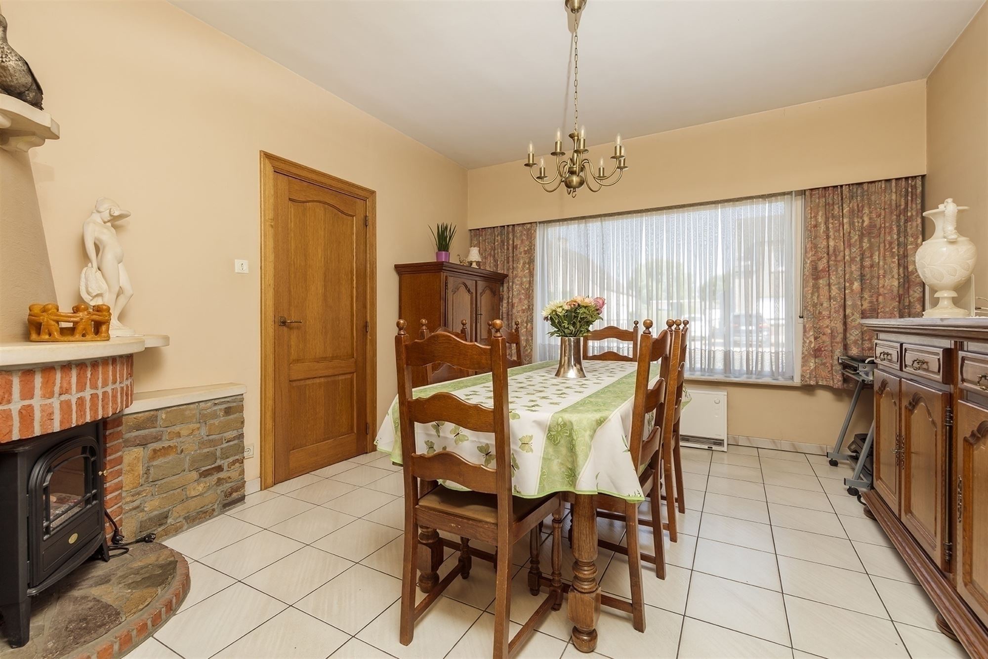 Gunstig gelegen woning met 3 slpks te Rumst