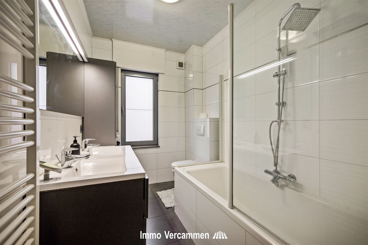 Instapklare woning met 4 SLPK te Mechelen