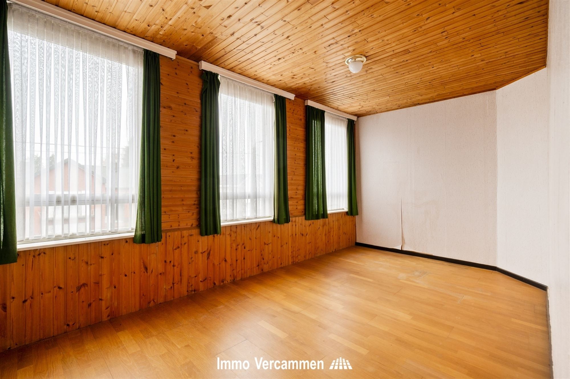 Grondig te renoveren woning op de grens Putte - Bonheiden